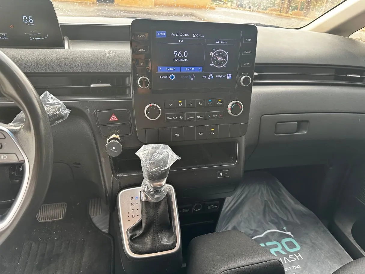 Car image 20