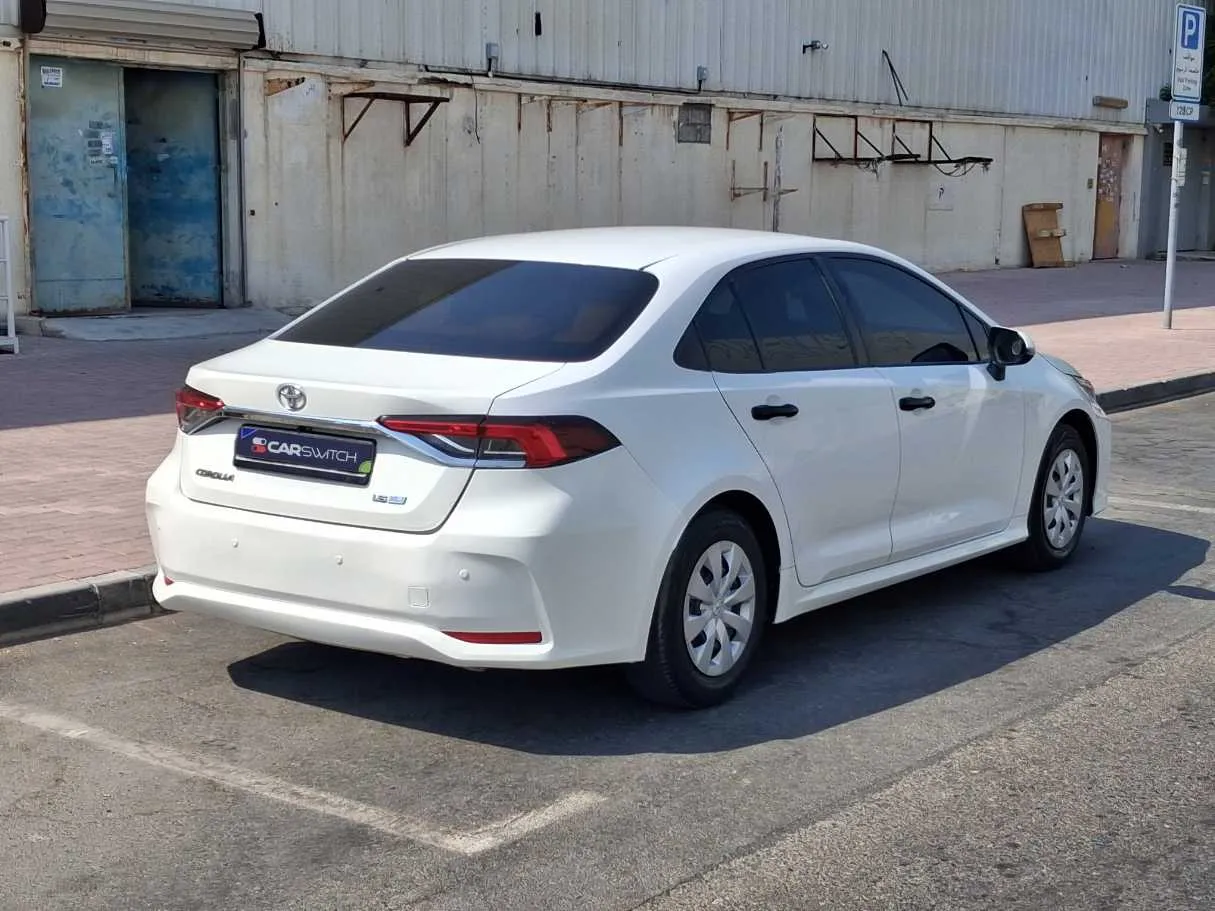 Car image 5