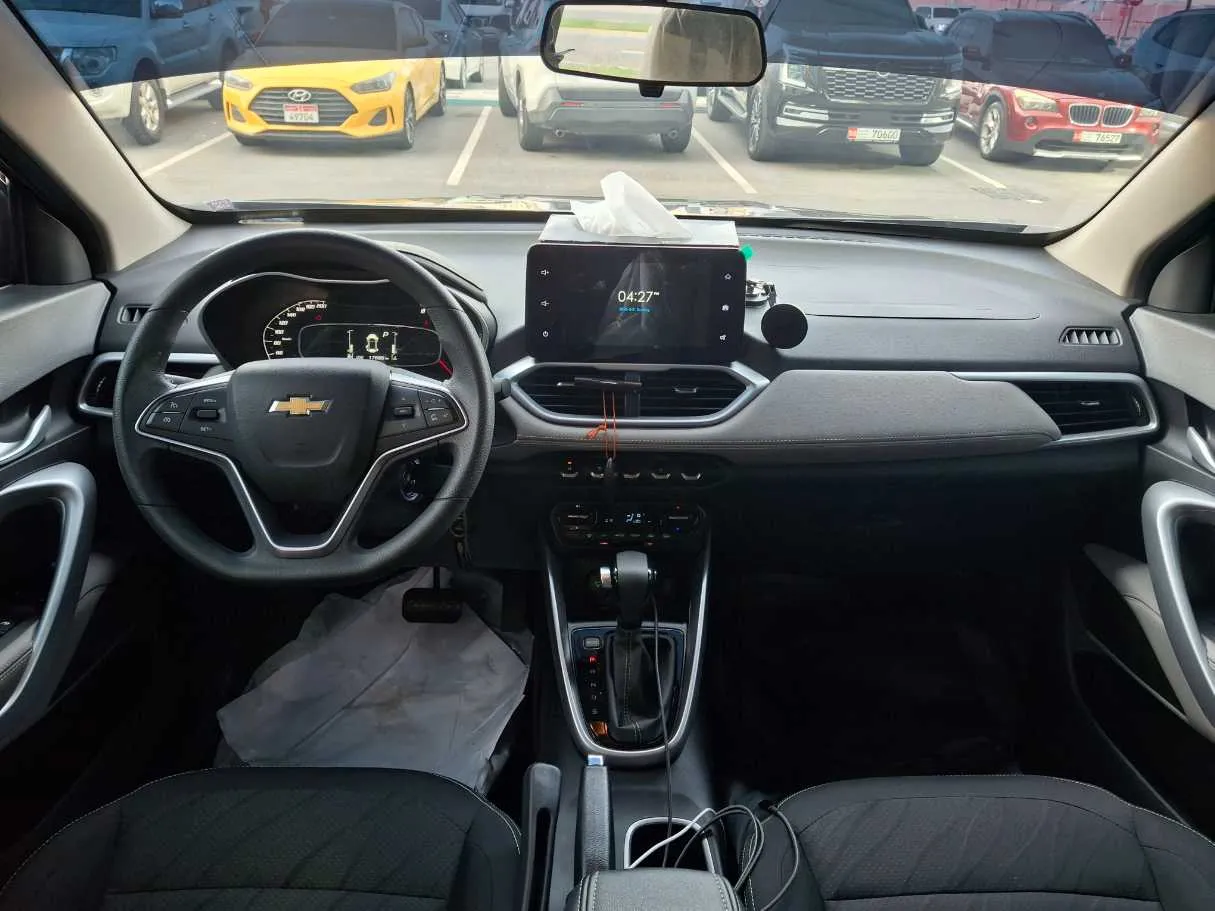 Car image 15