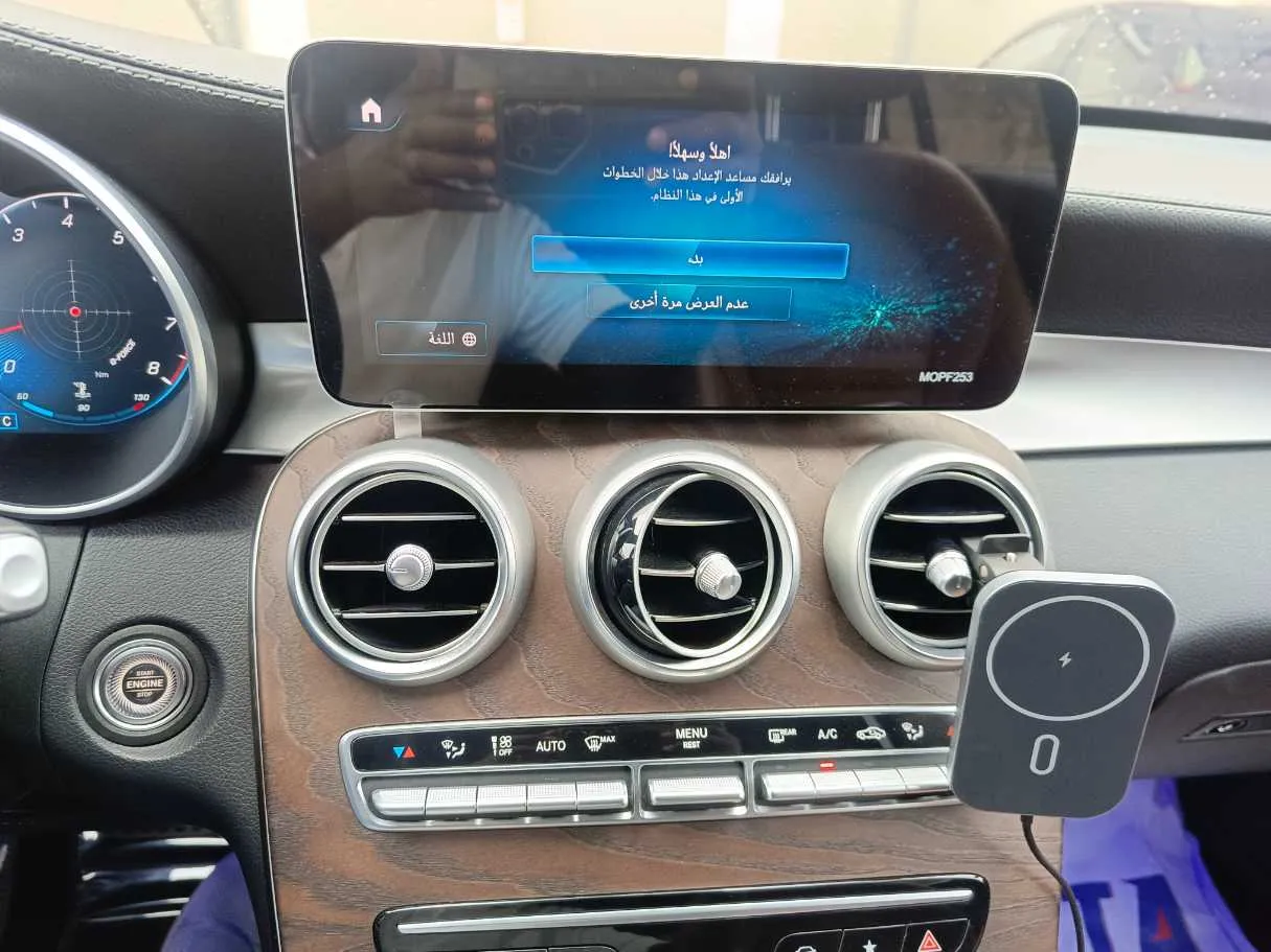 Car image 24