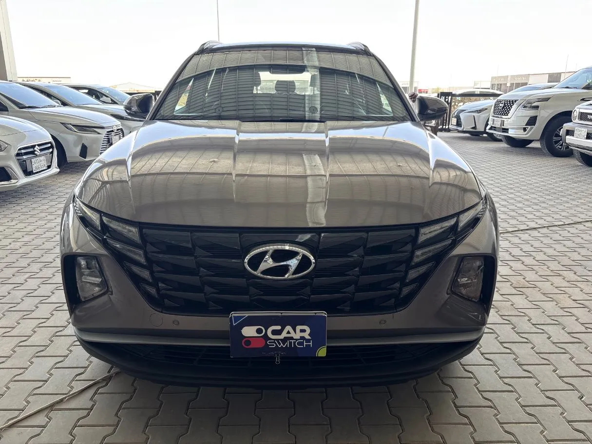 Car image 2