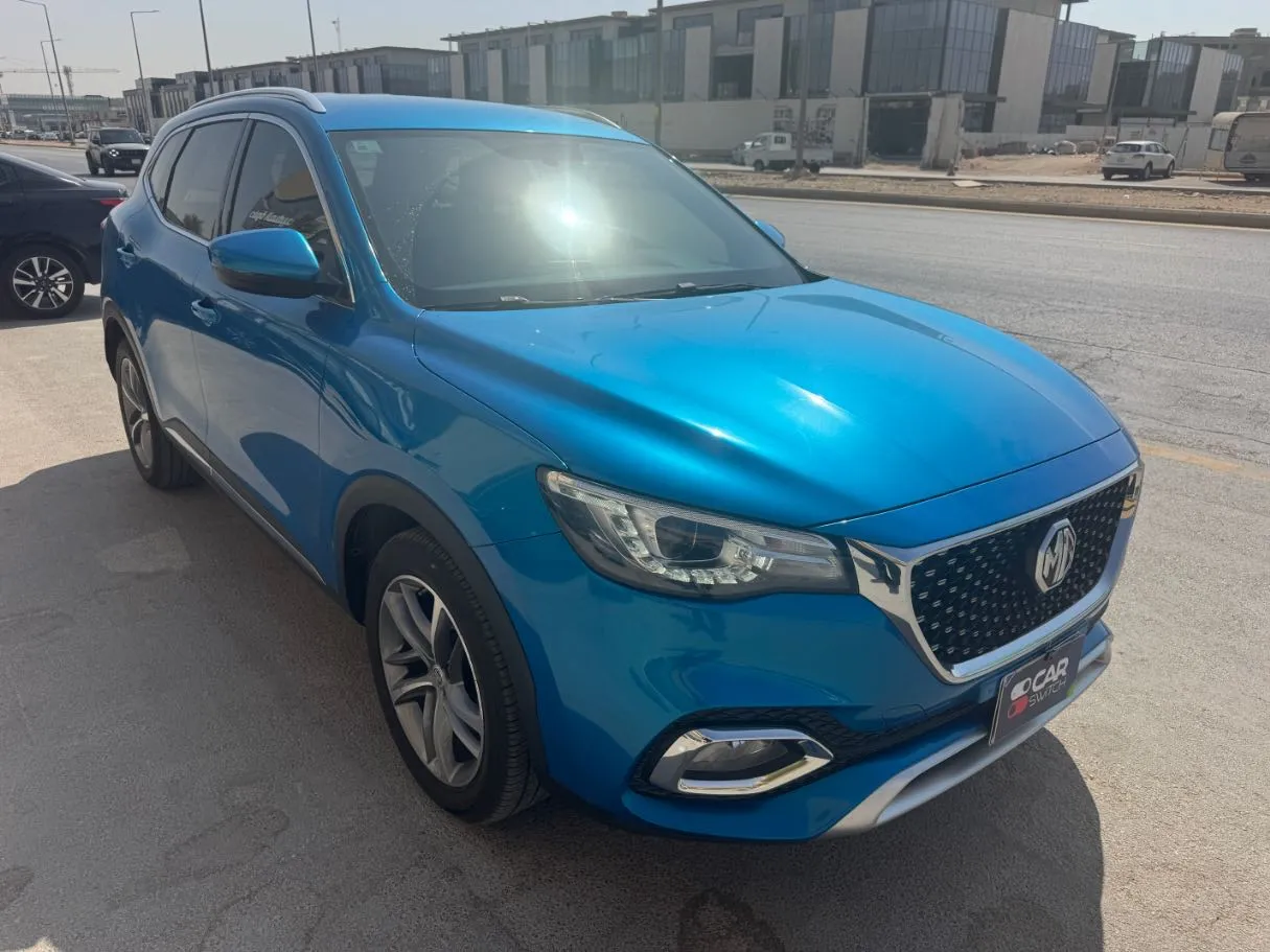 Car image 3