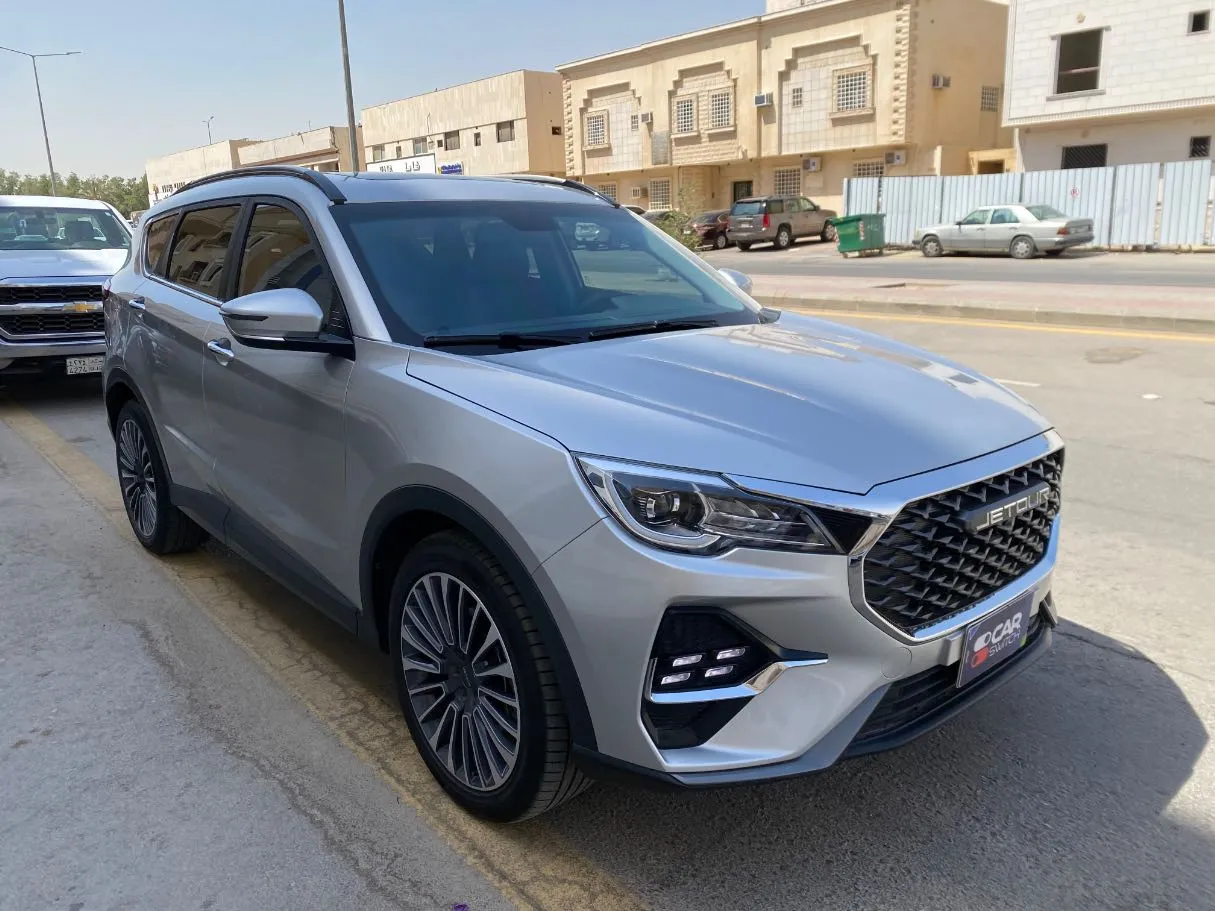 Car image 3
