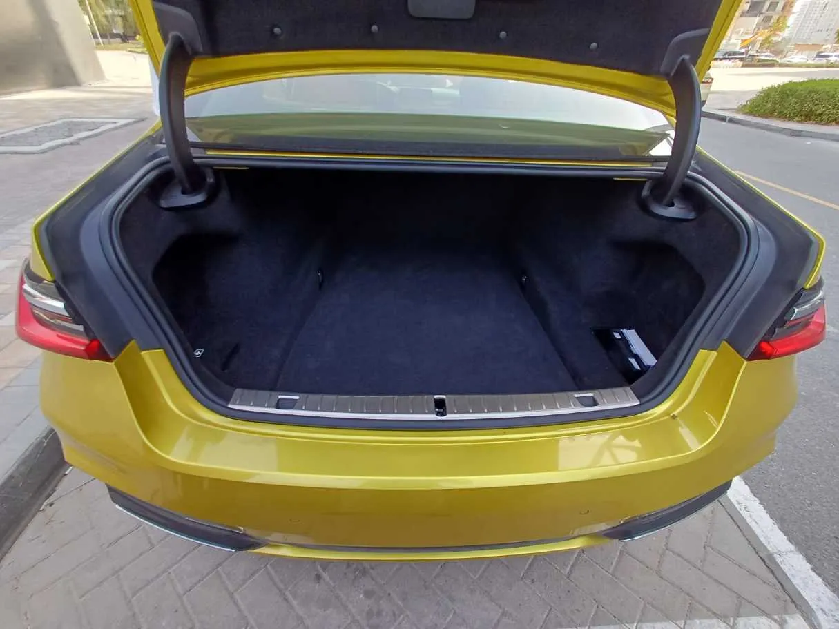 Car image 23