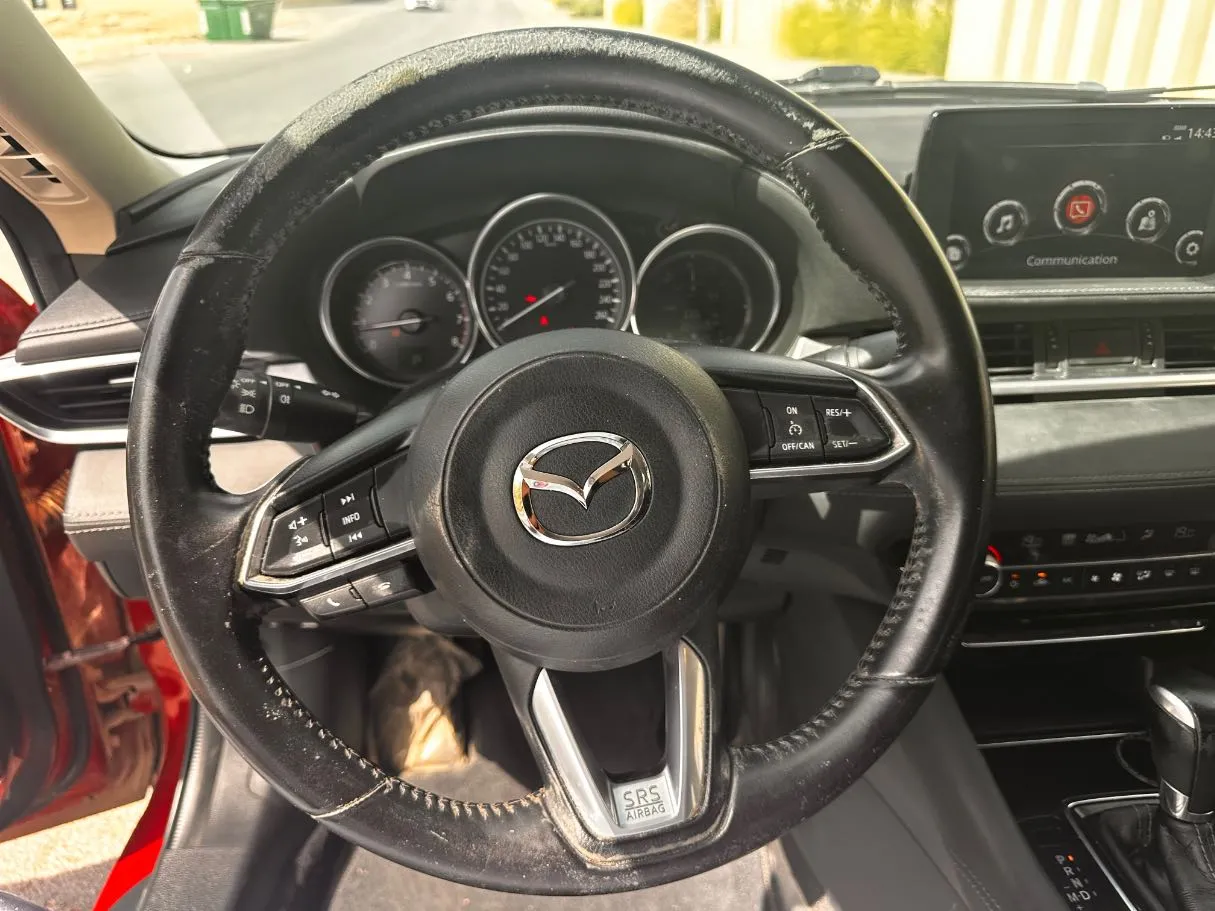Car image 20