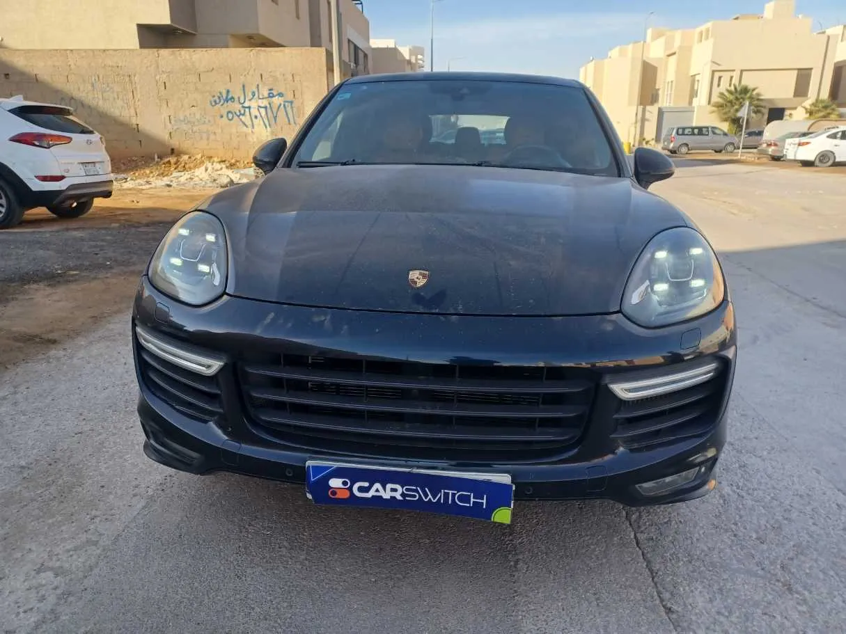 Car image 2