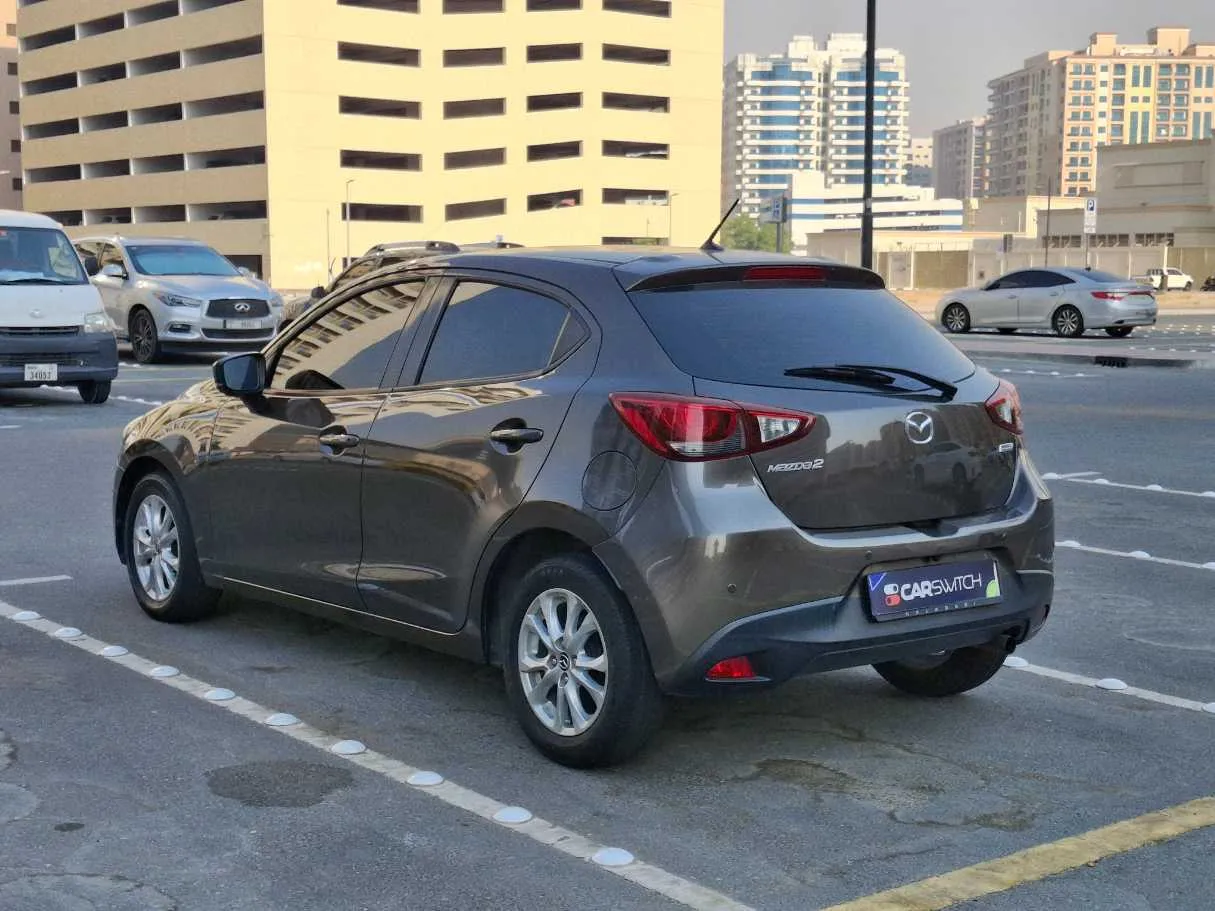 Car image 7