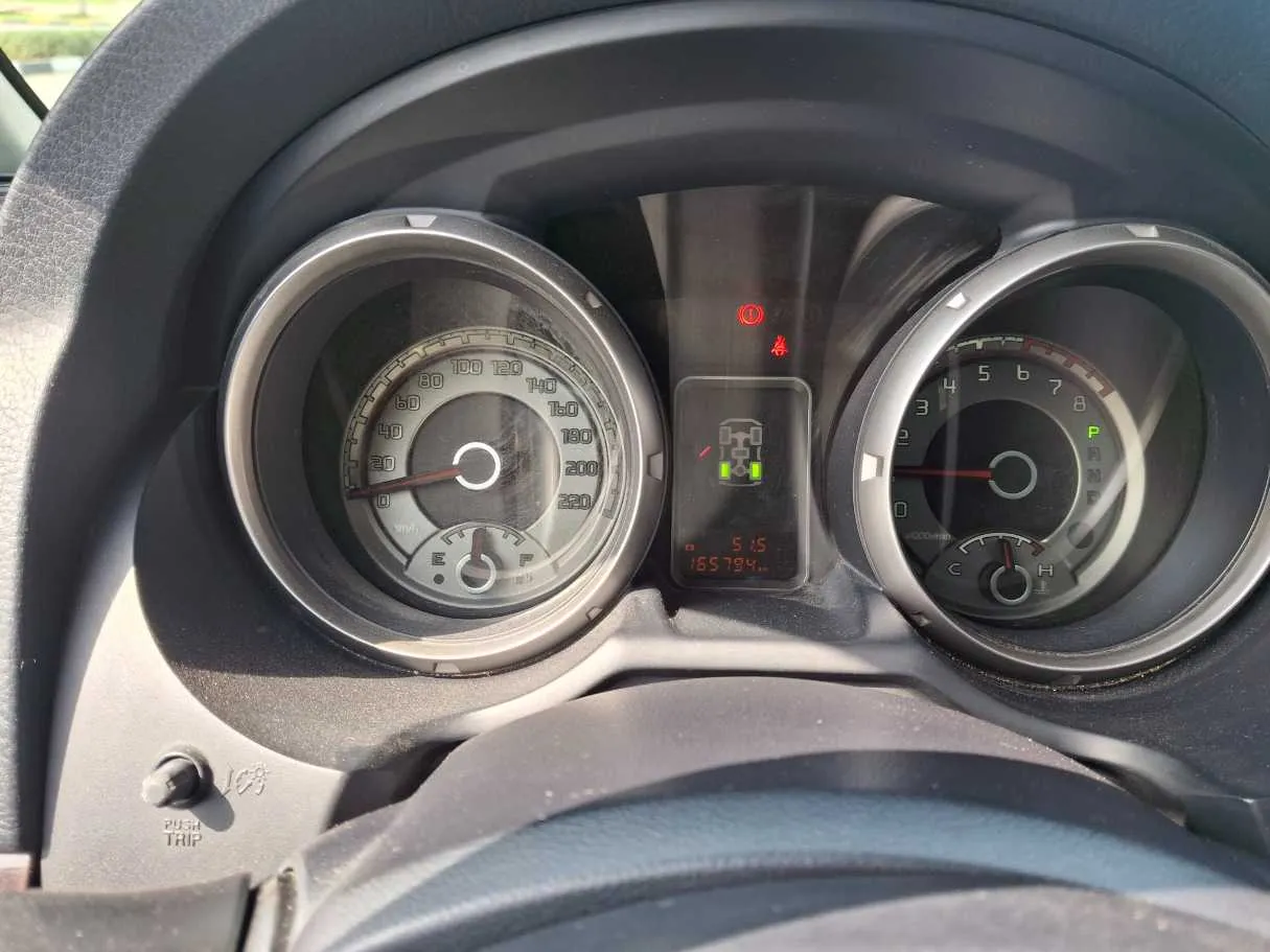 Car image 18
