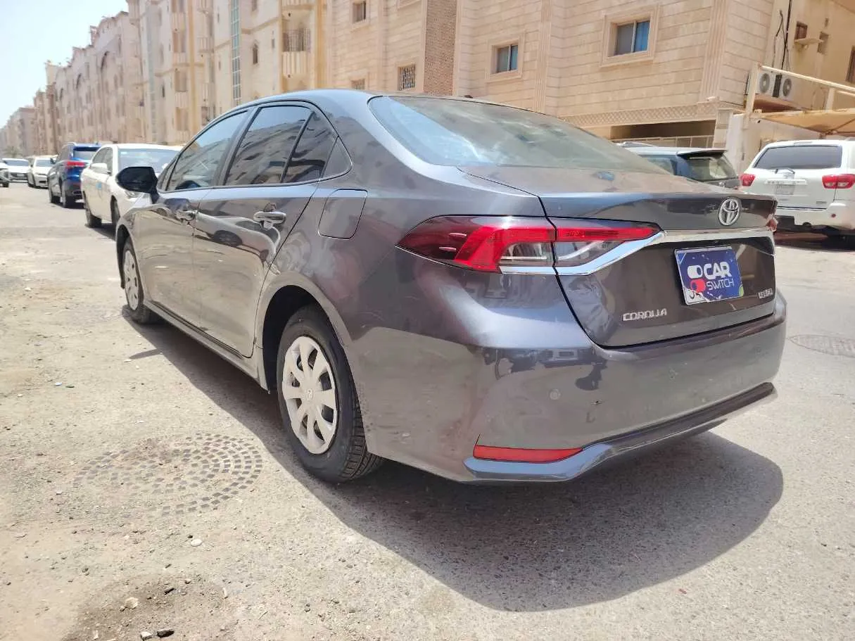 Car image 7