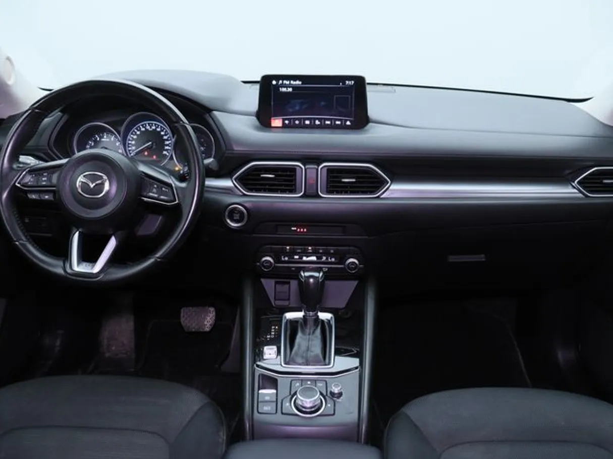 Car image 8