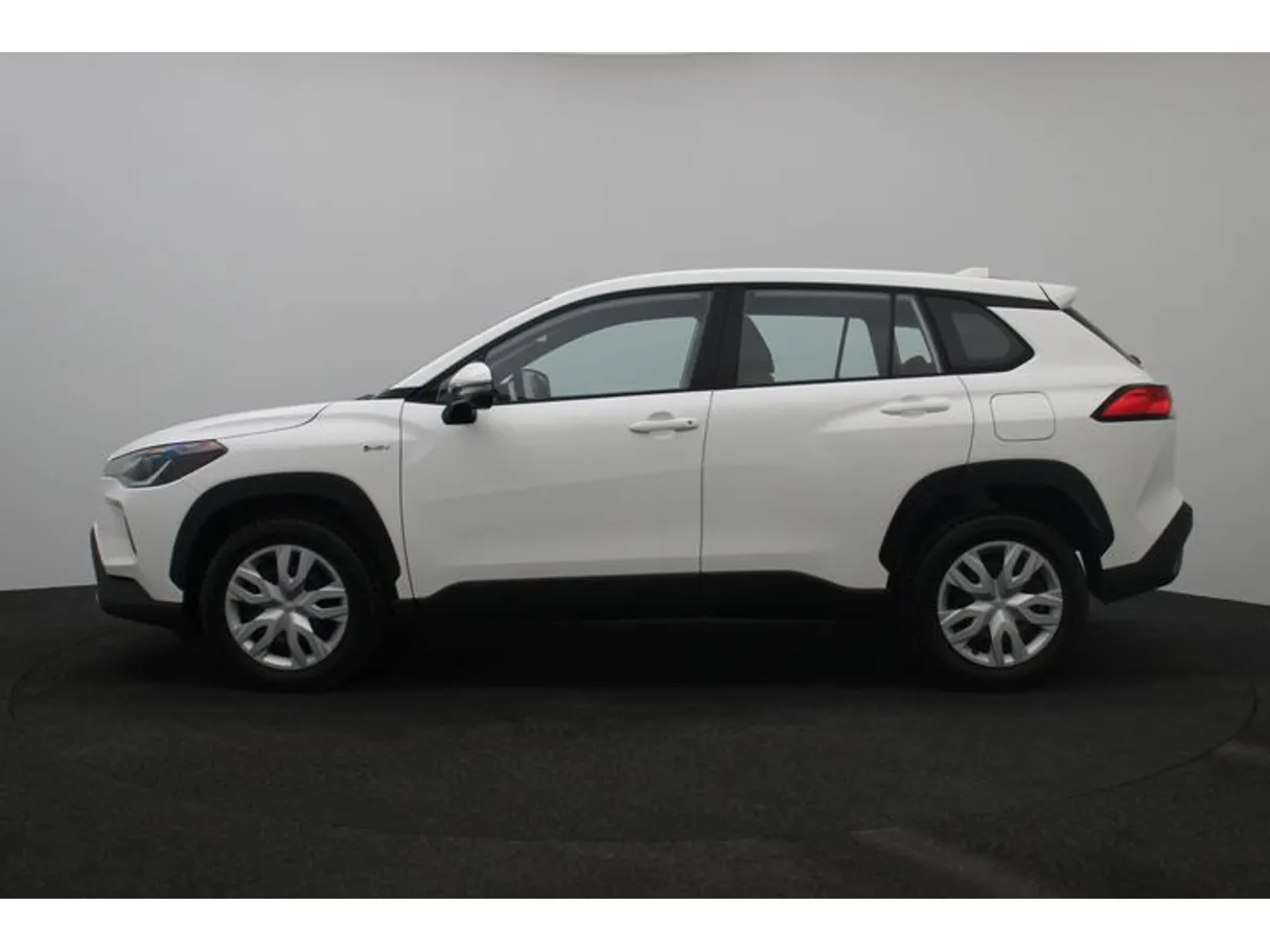 Car image 3