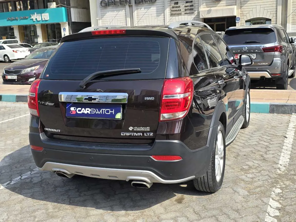 Car image 5