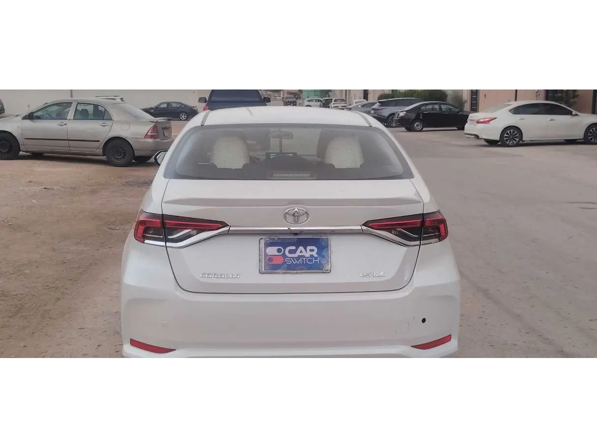 Car image 6