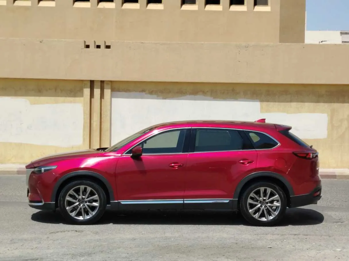 Car image 8