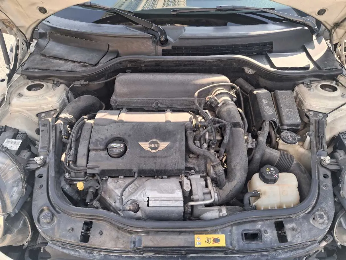 Car image 20