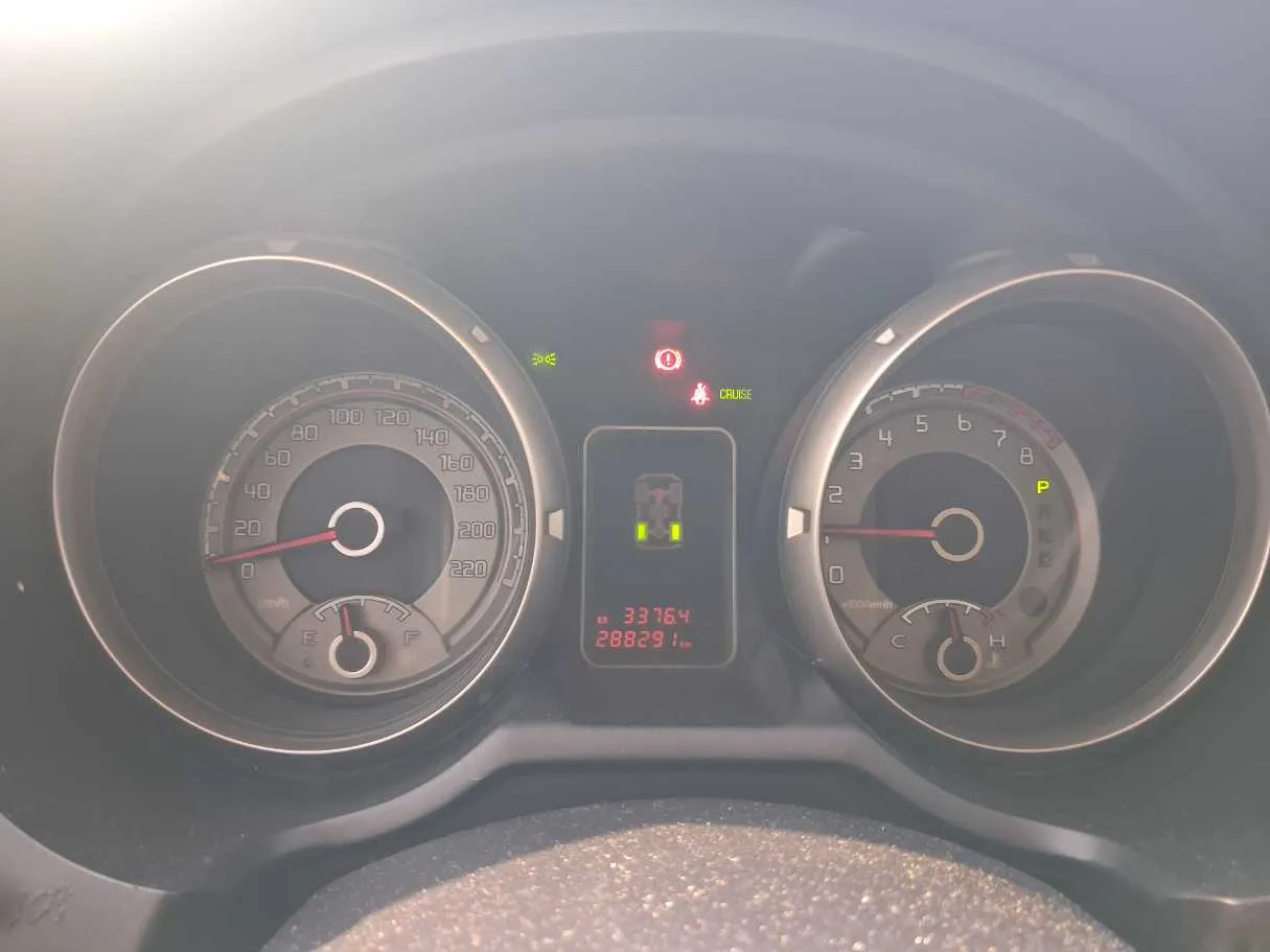Car image 17