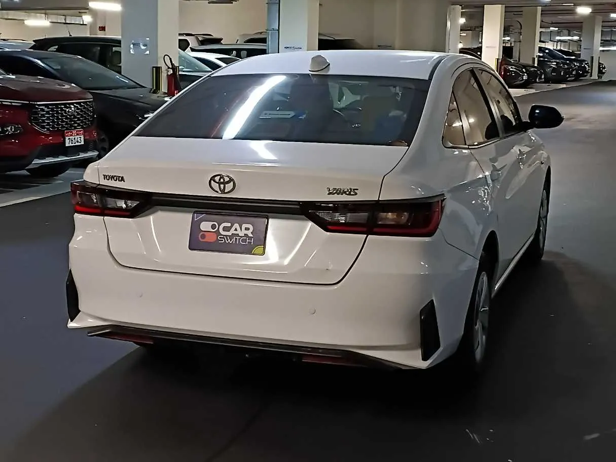 Car image 5