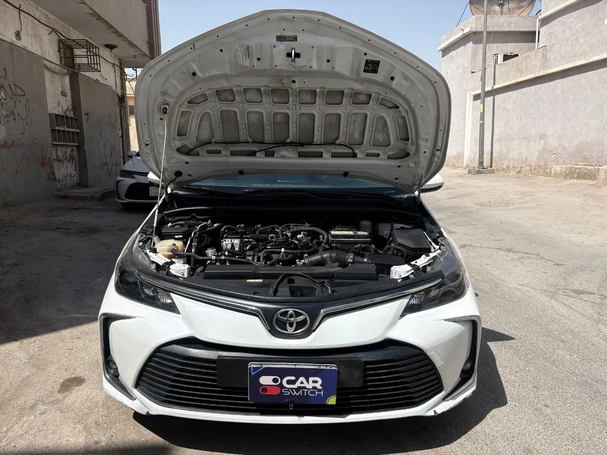 Car image 24