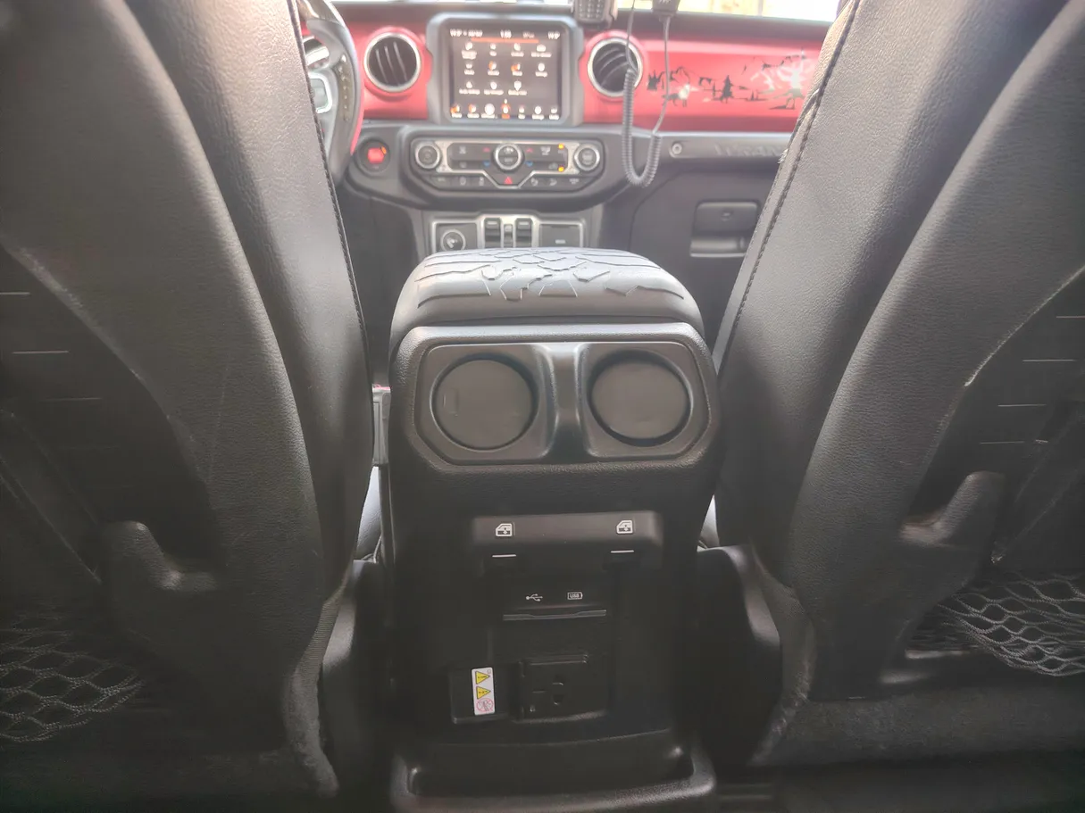 Car image 31