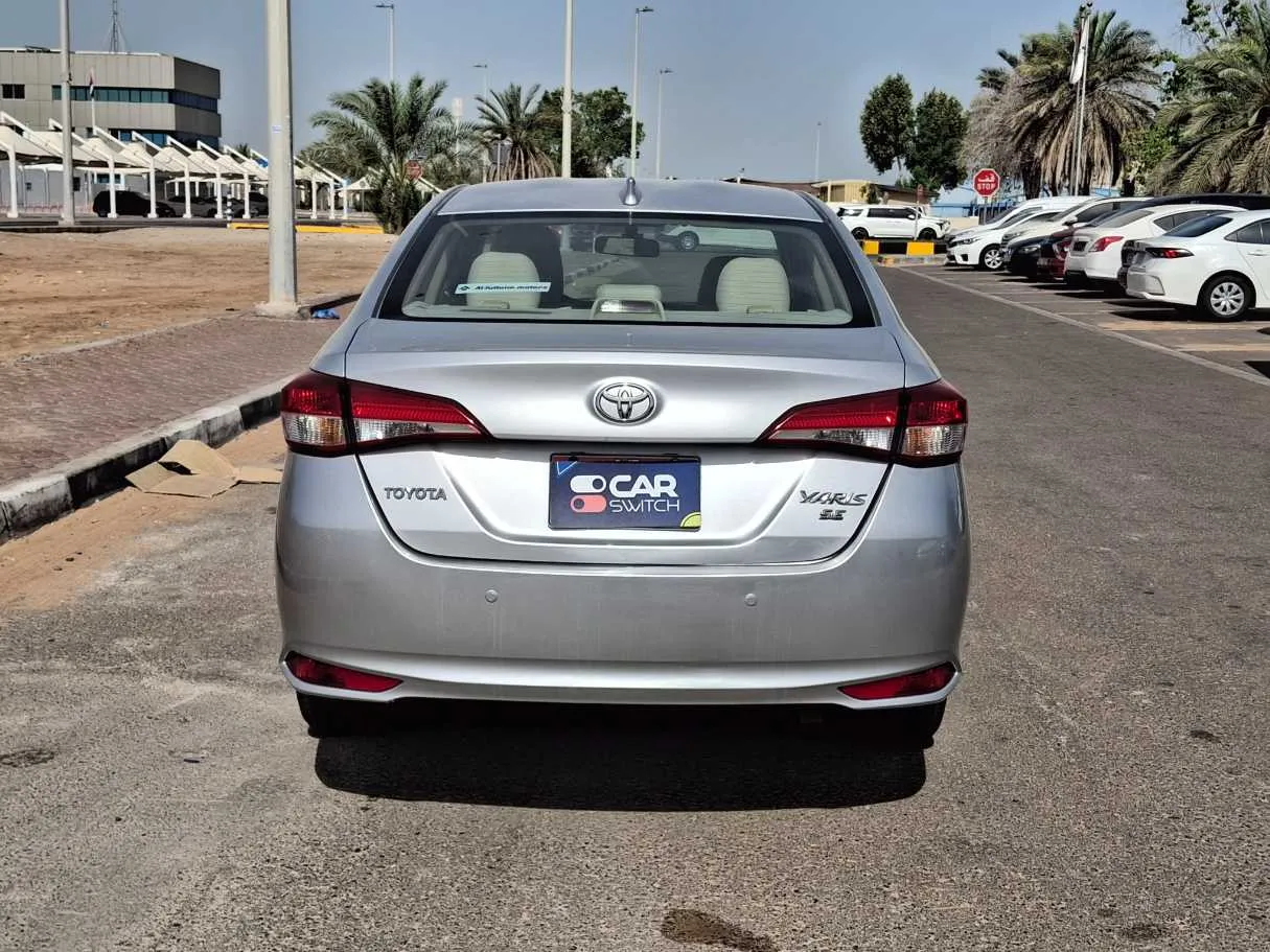 Car image 6