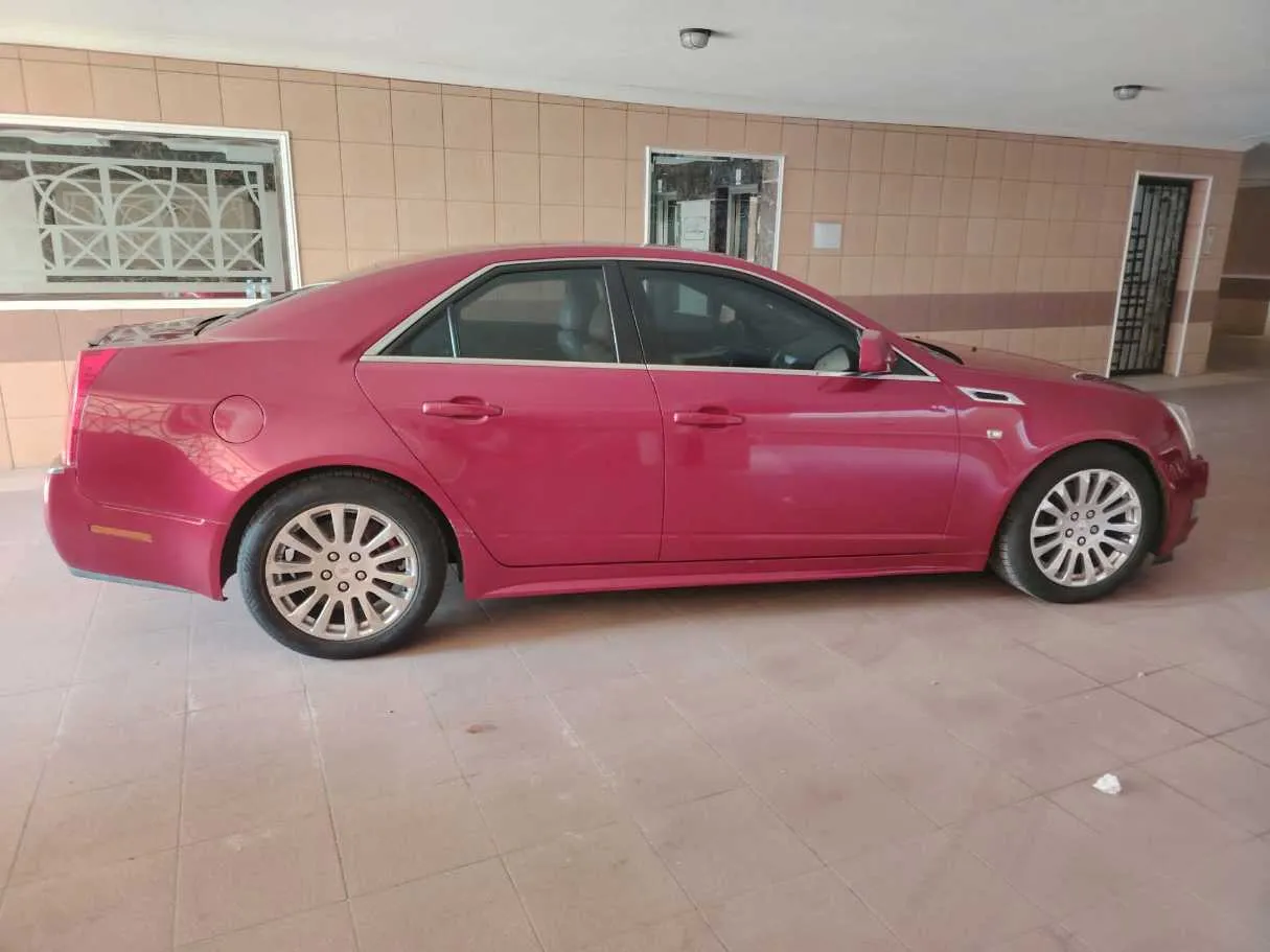 Car image 4