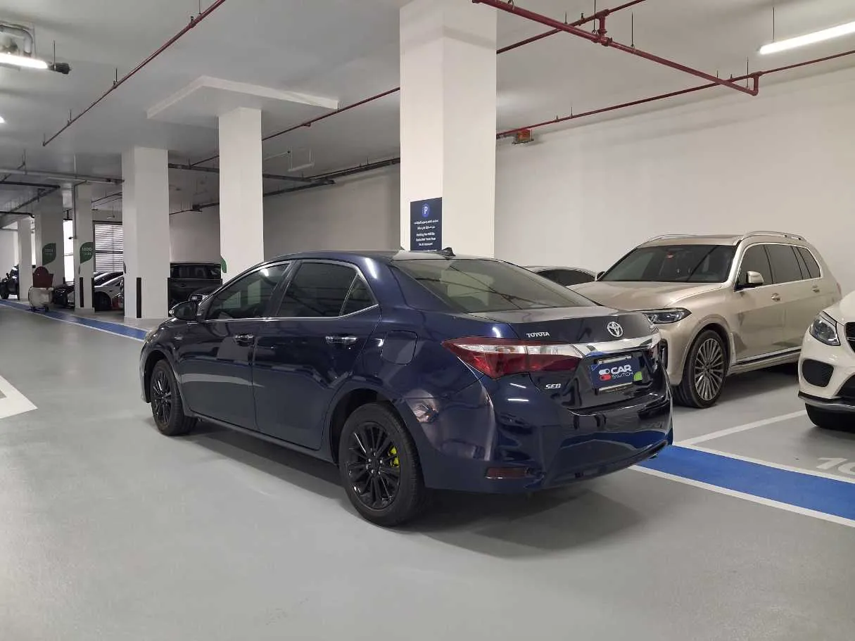 Car image 7
