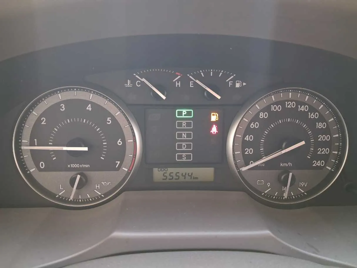 Car image 18