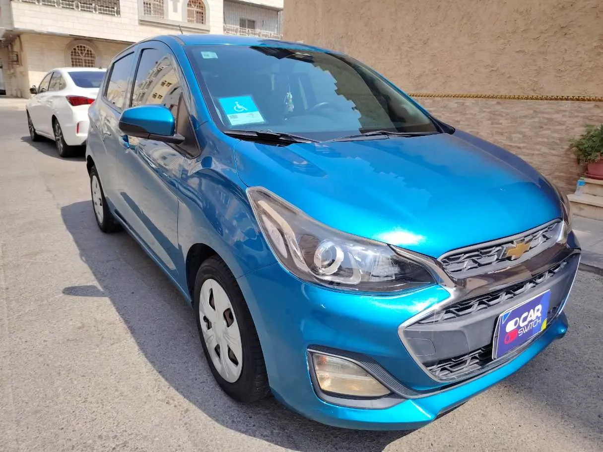 Car image 3