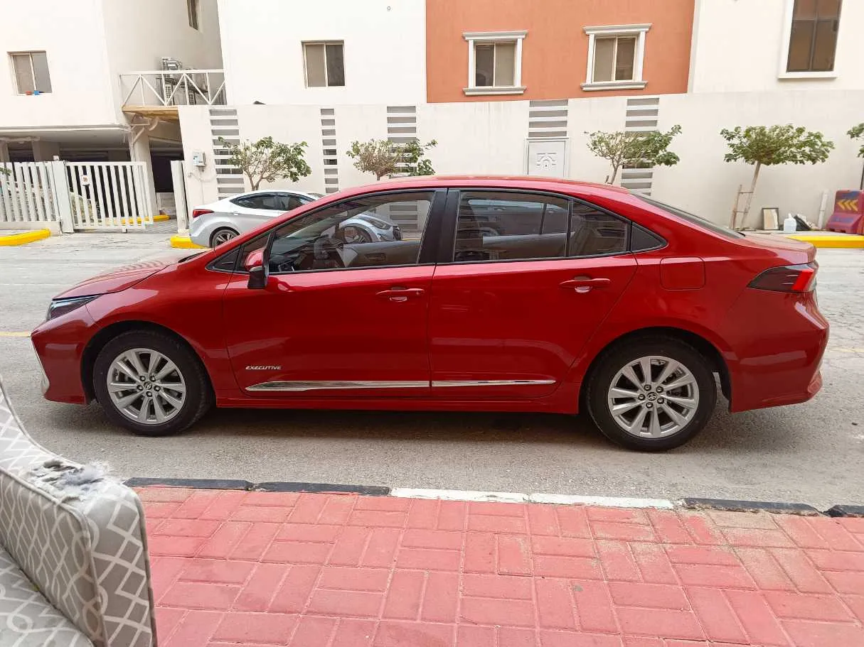 Car image 8