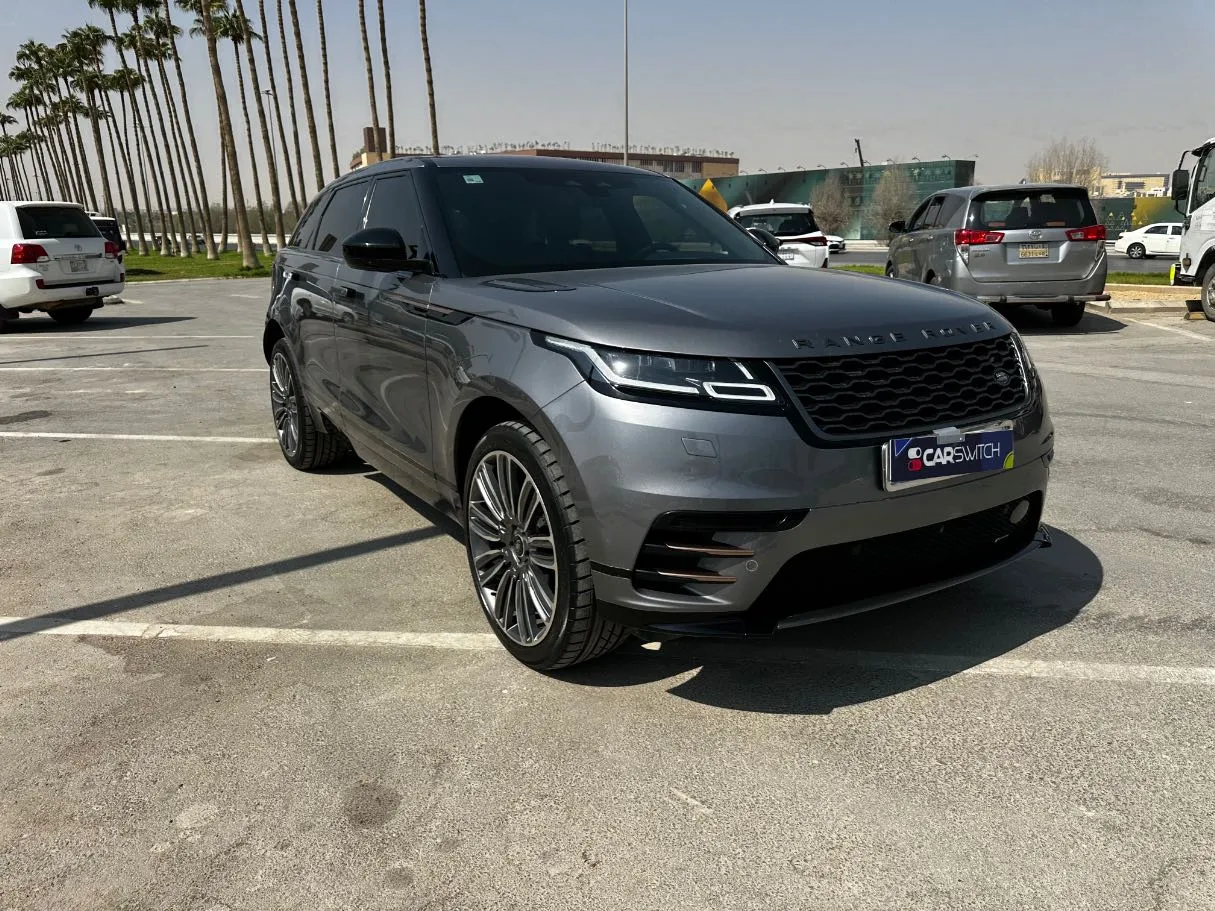 Car image 3