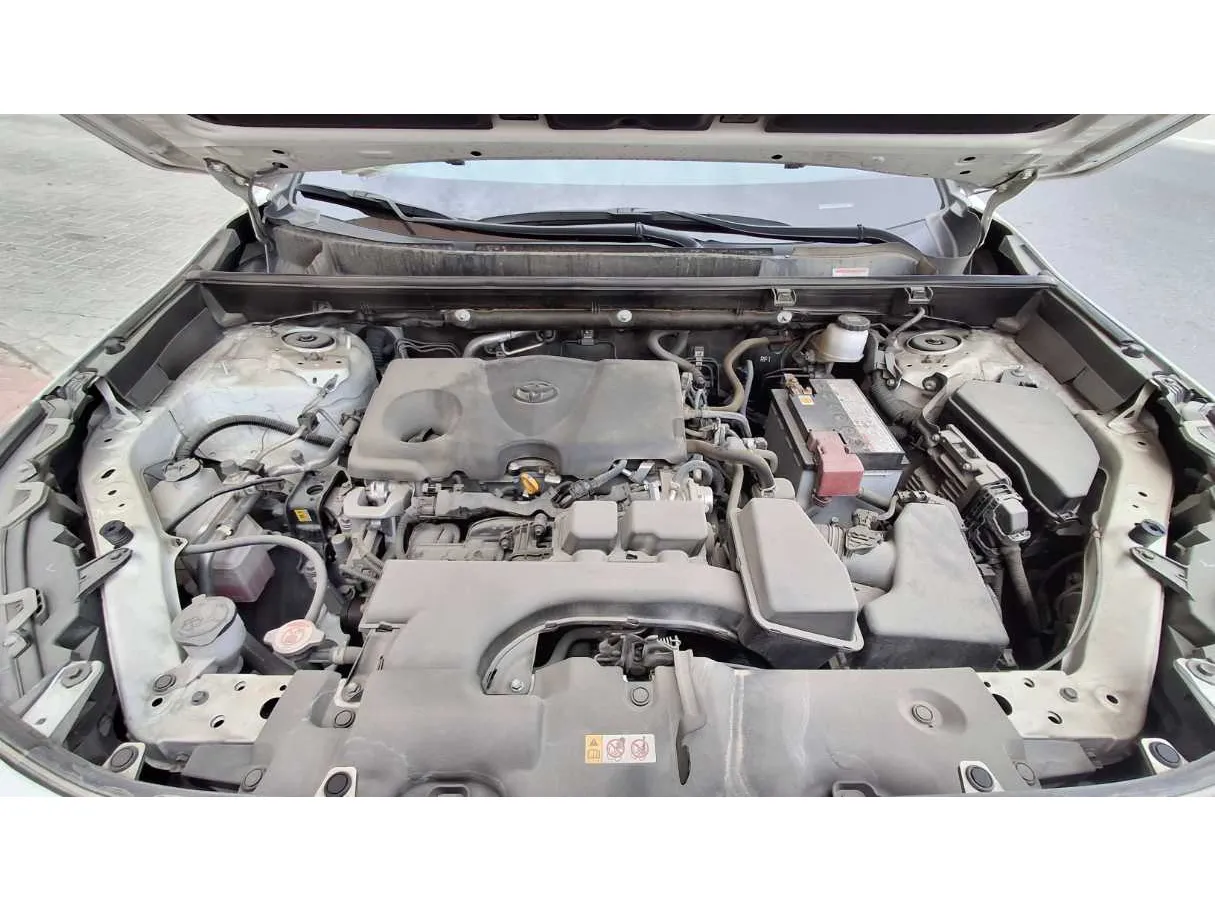 Car image 20