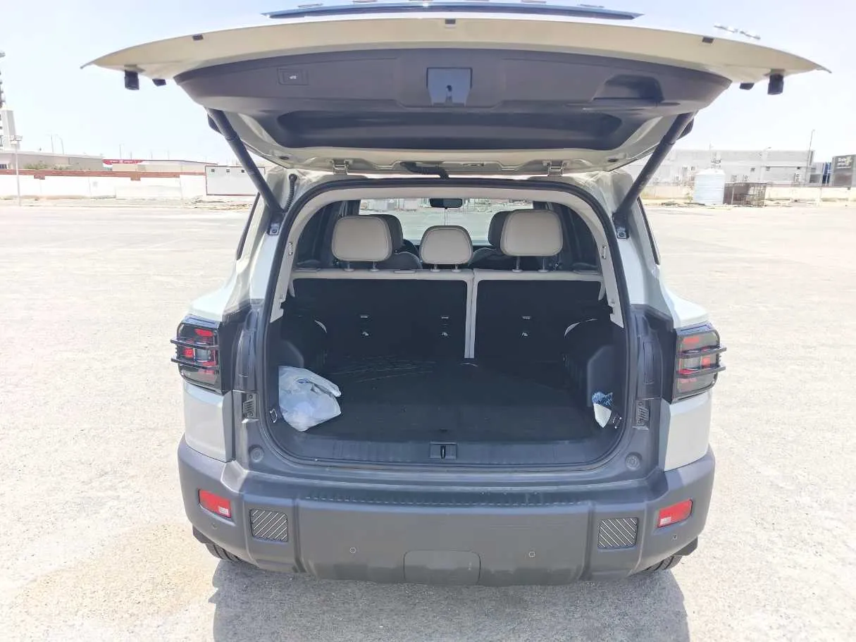 Car image 31