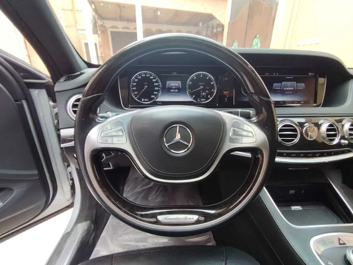 Car image 22