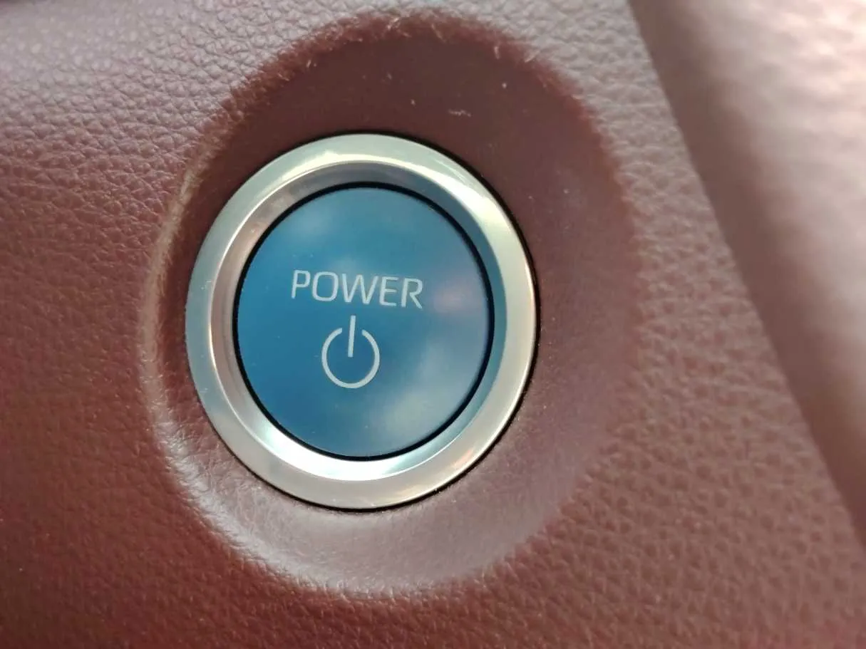 Car image 29