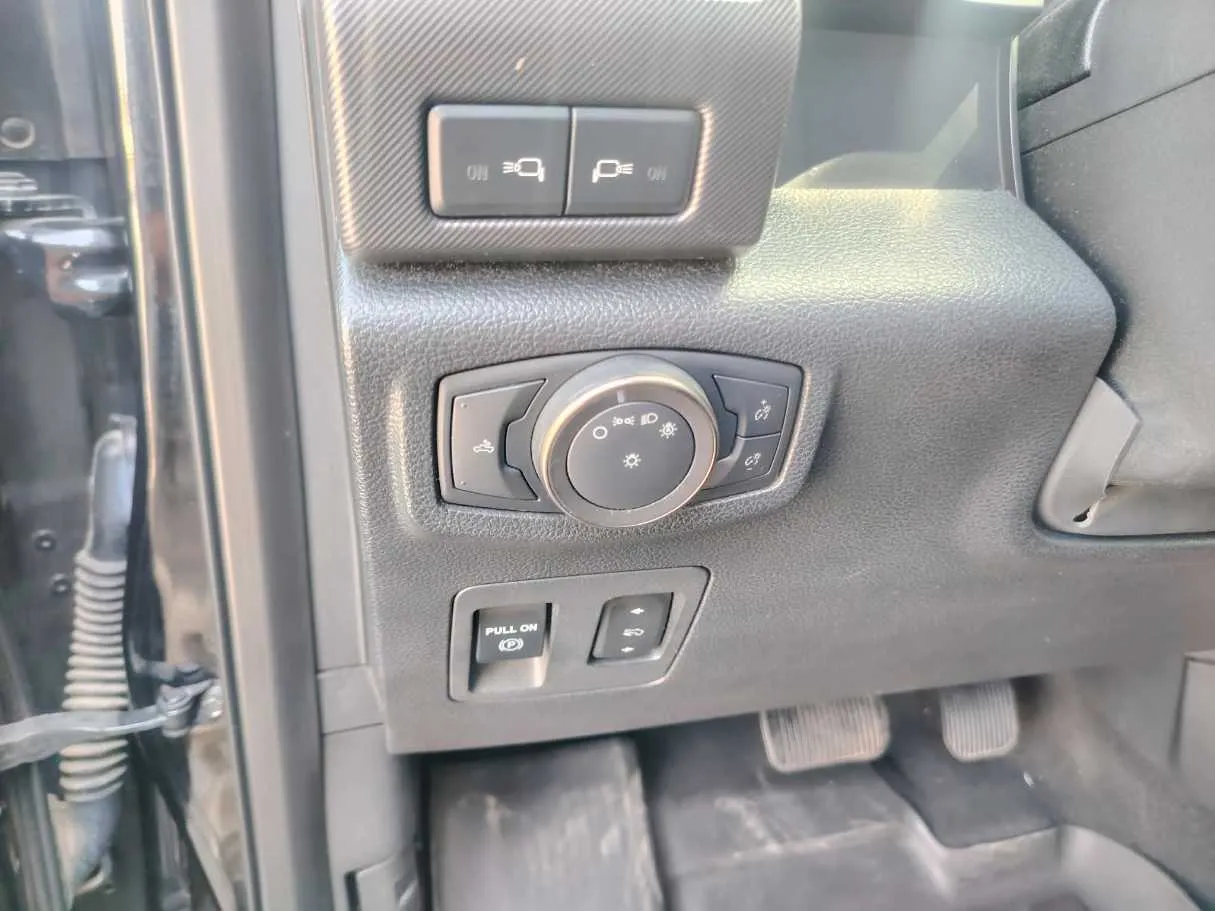 Car image 44