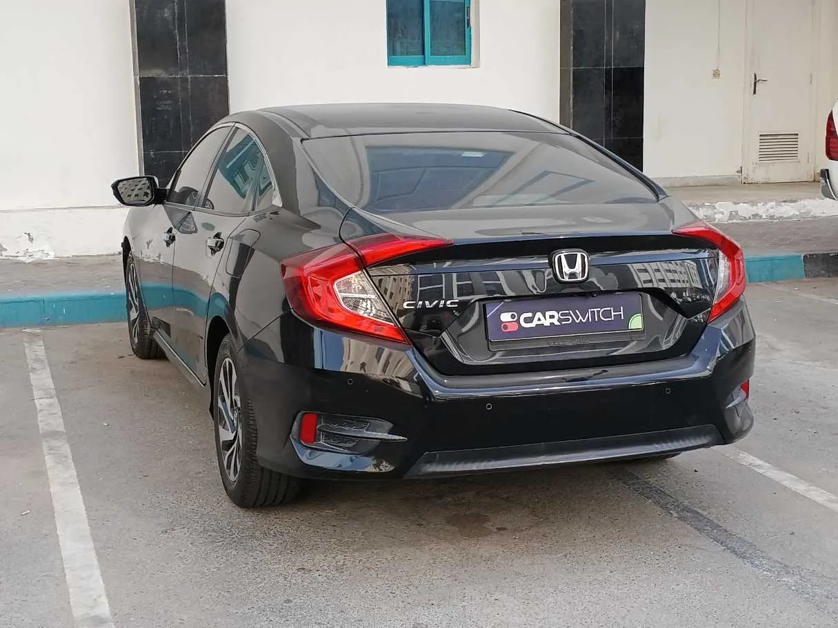 Car image 7