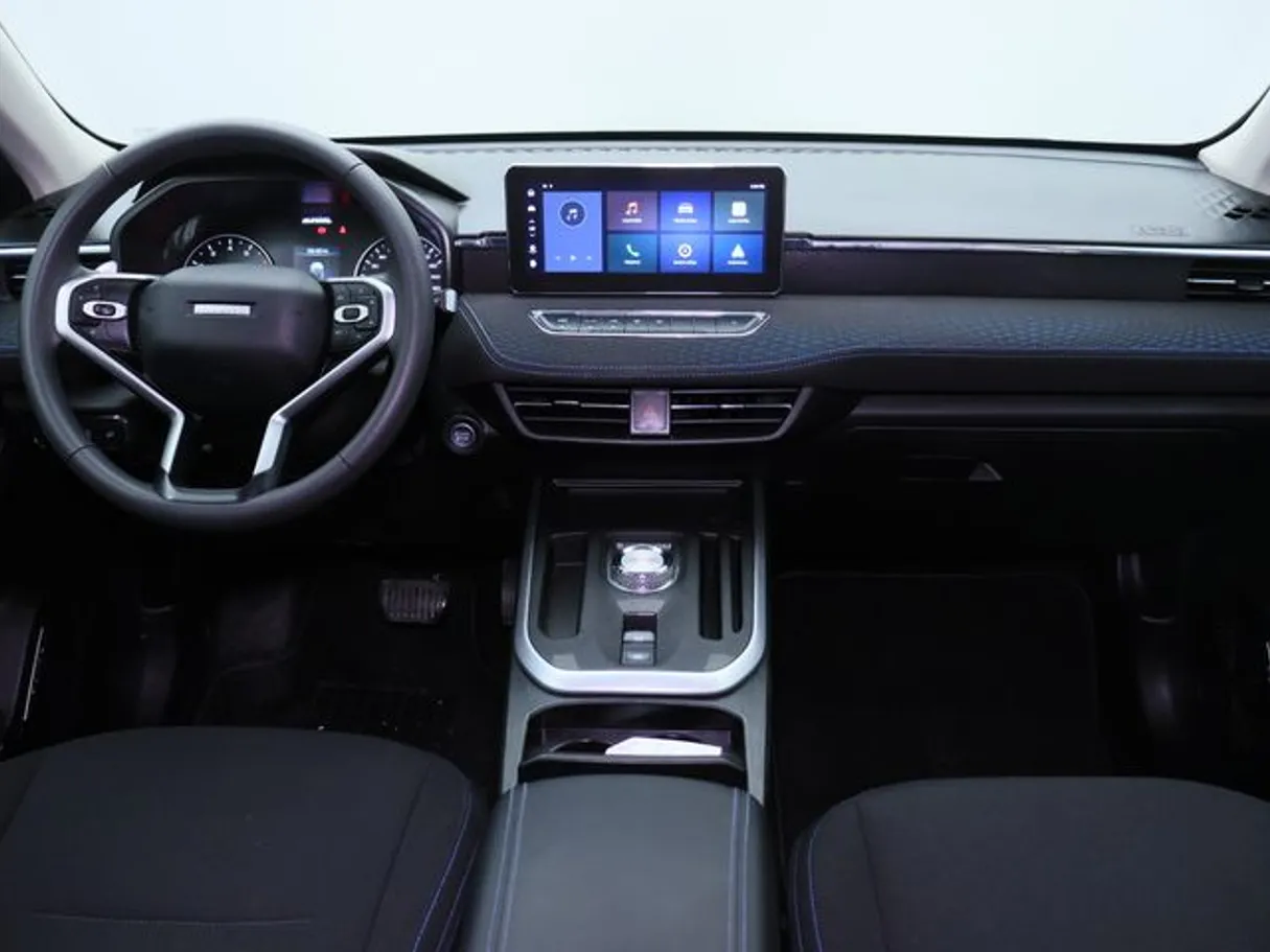 Car image 14