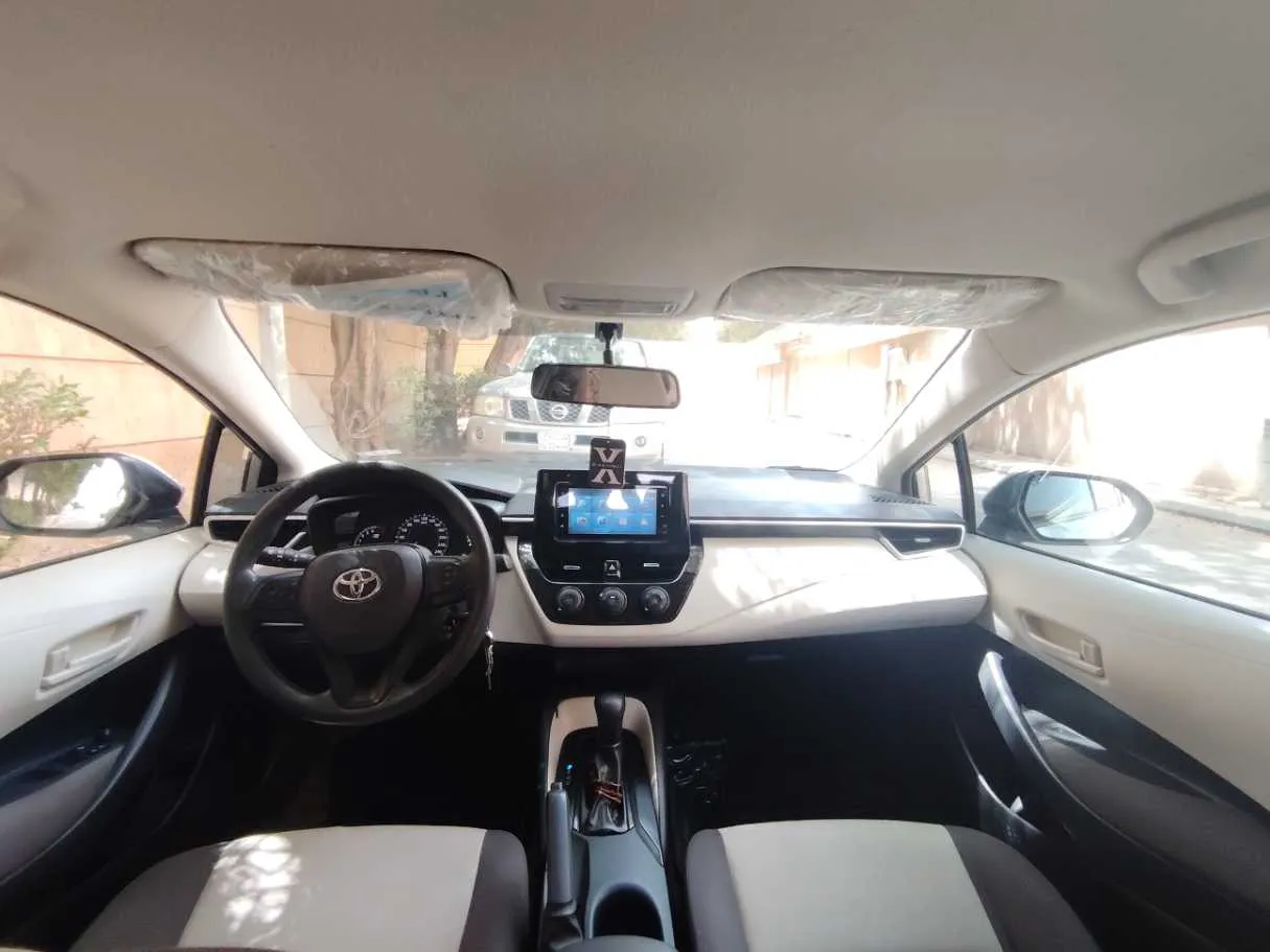 Car image 17