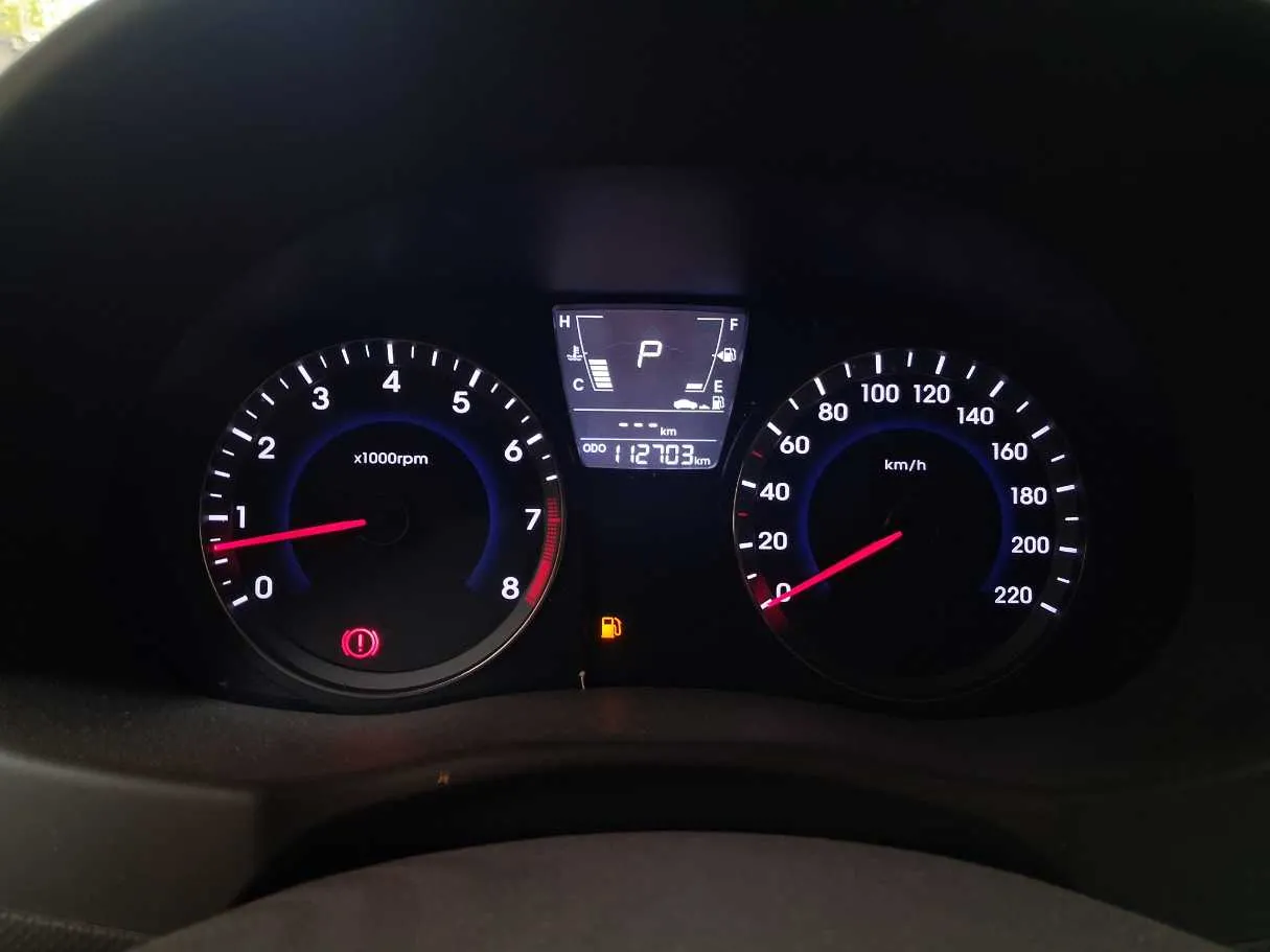 Car image 16