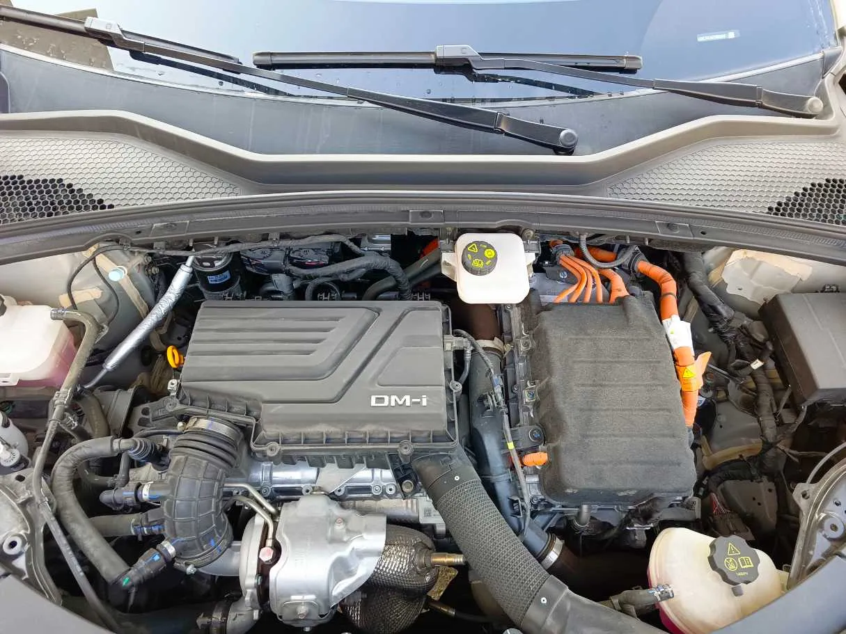 Car image 40