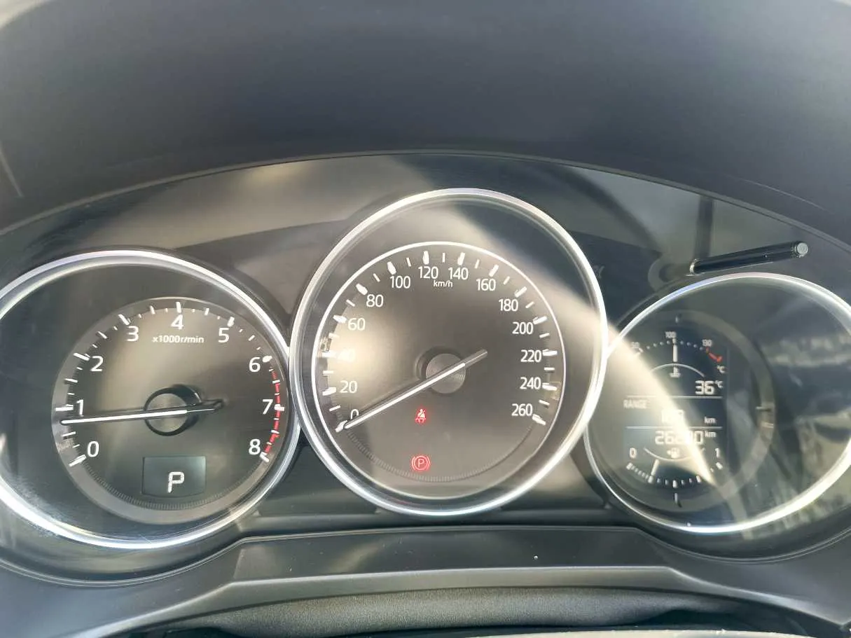 Car image 28