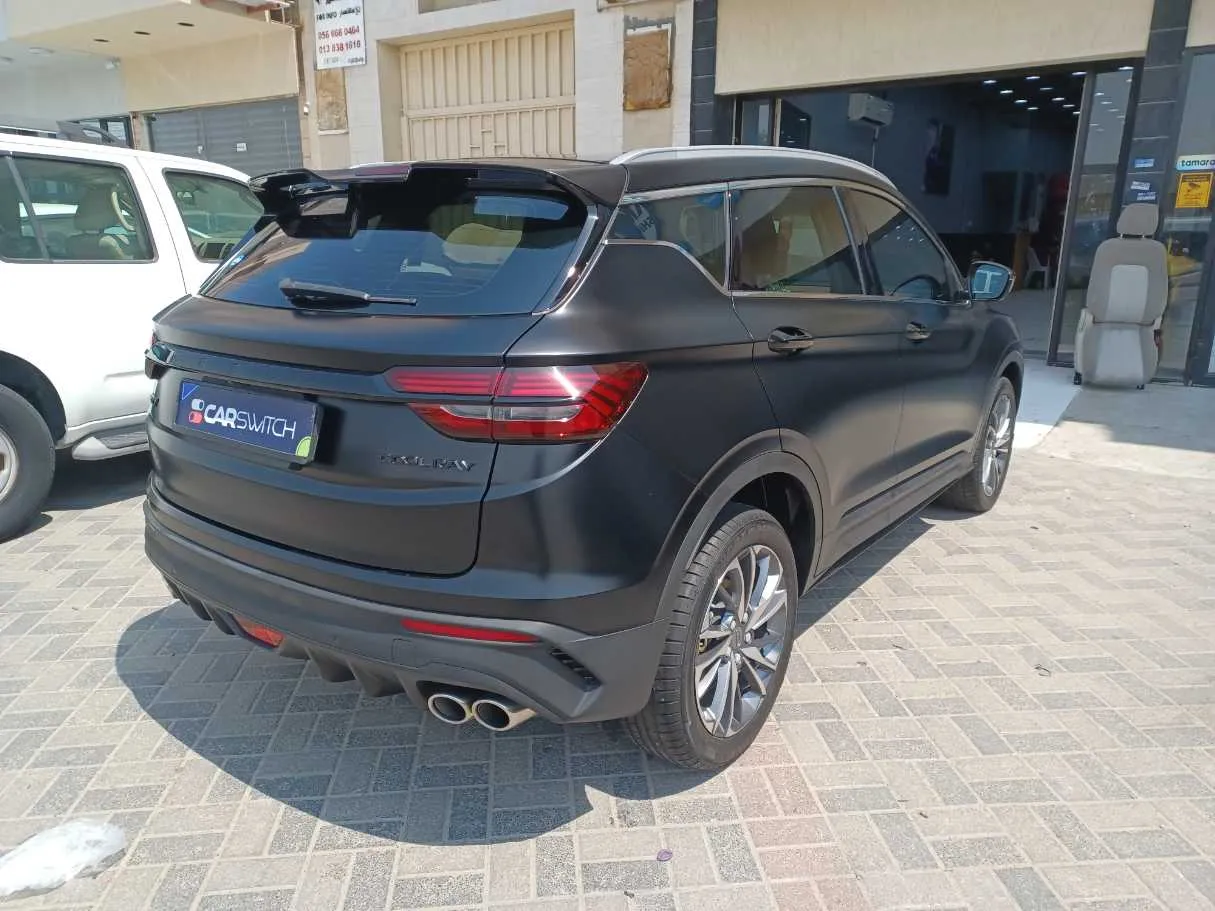 Car image 5