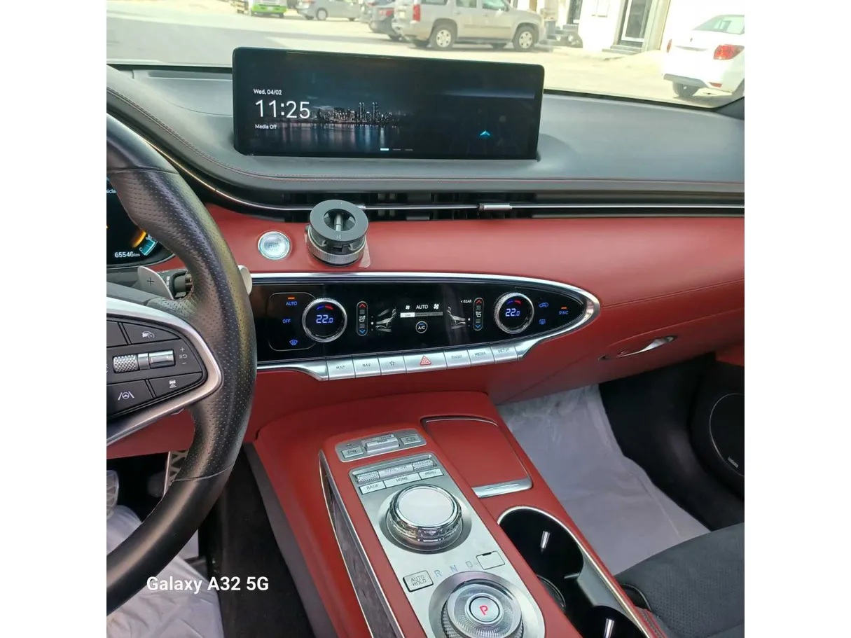 Car image 21