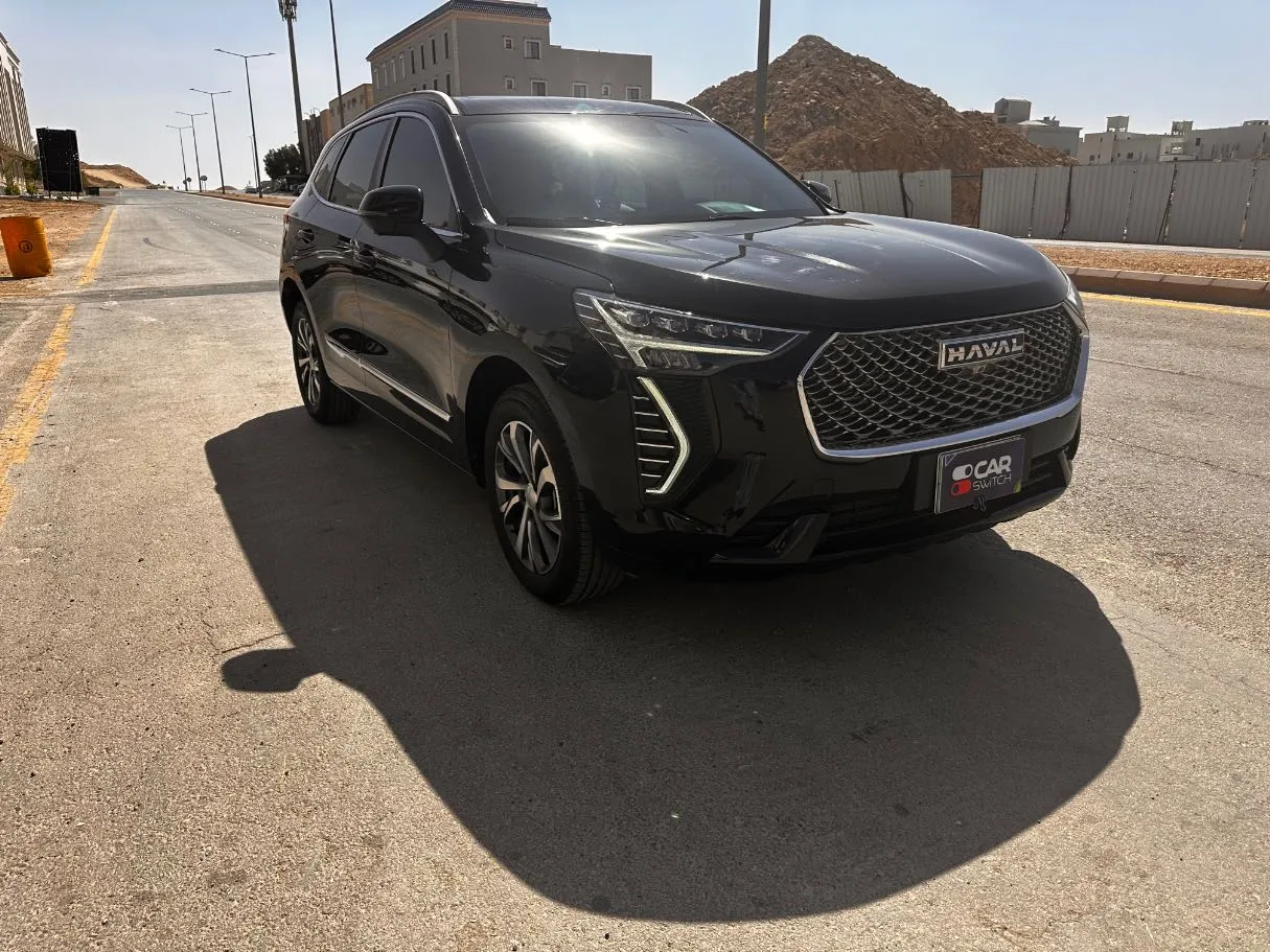Car image 3