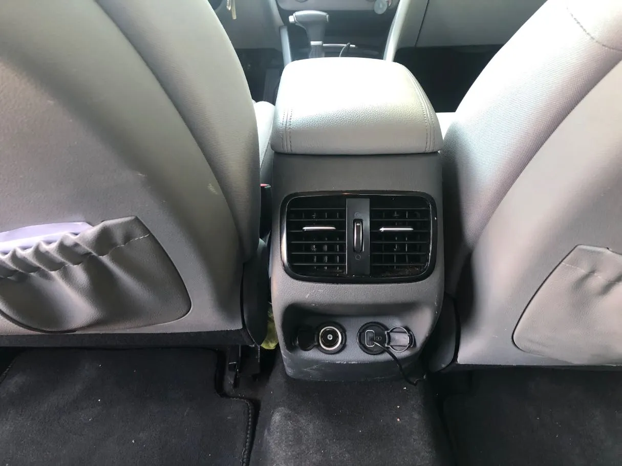 Car image 20