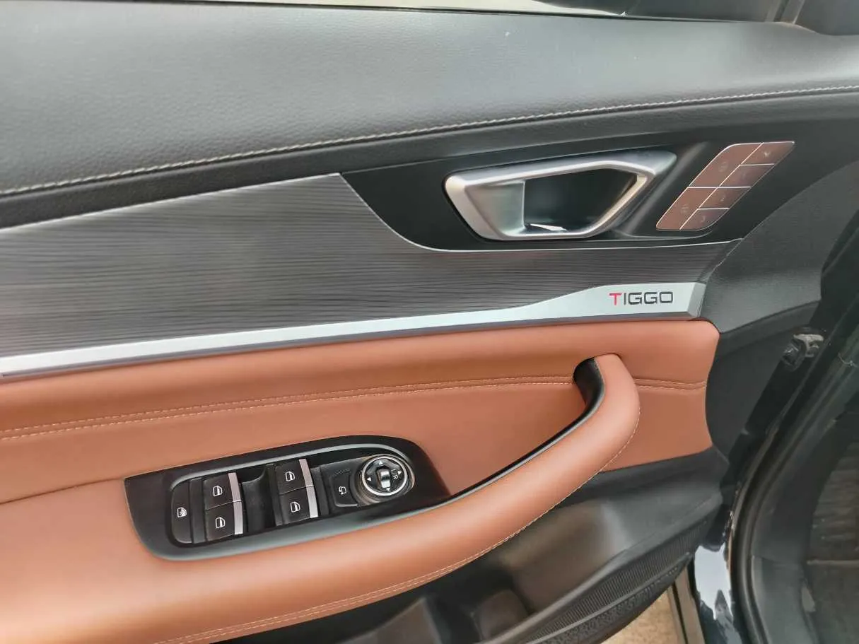 Car image 40