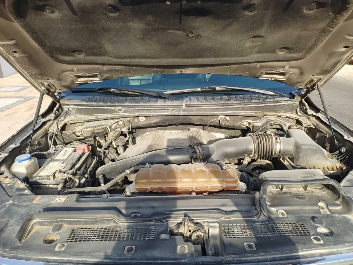Car image 24