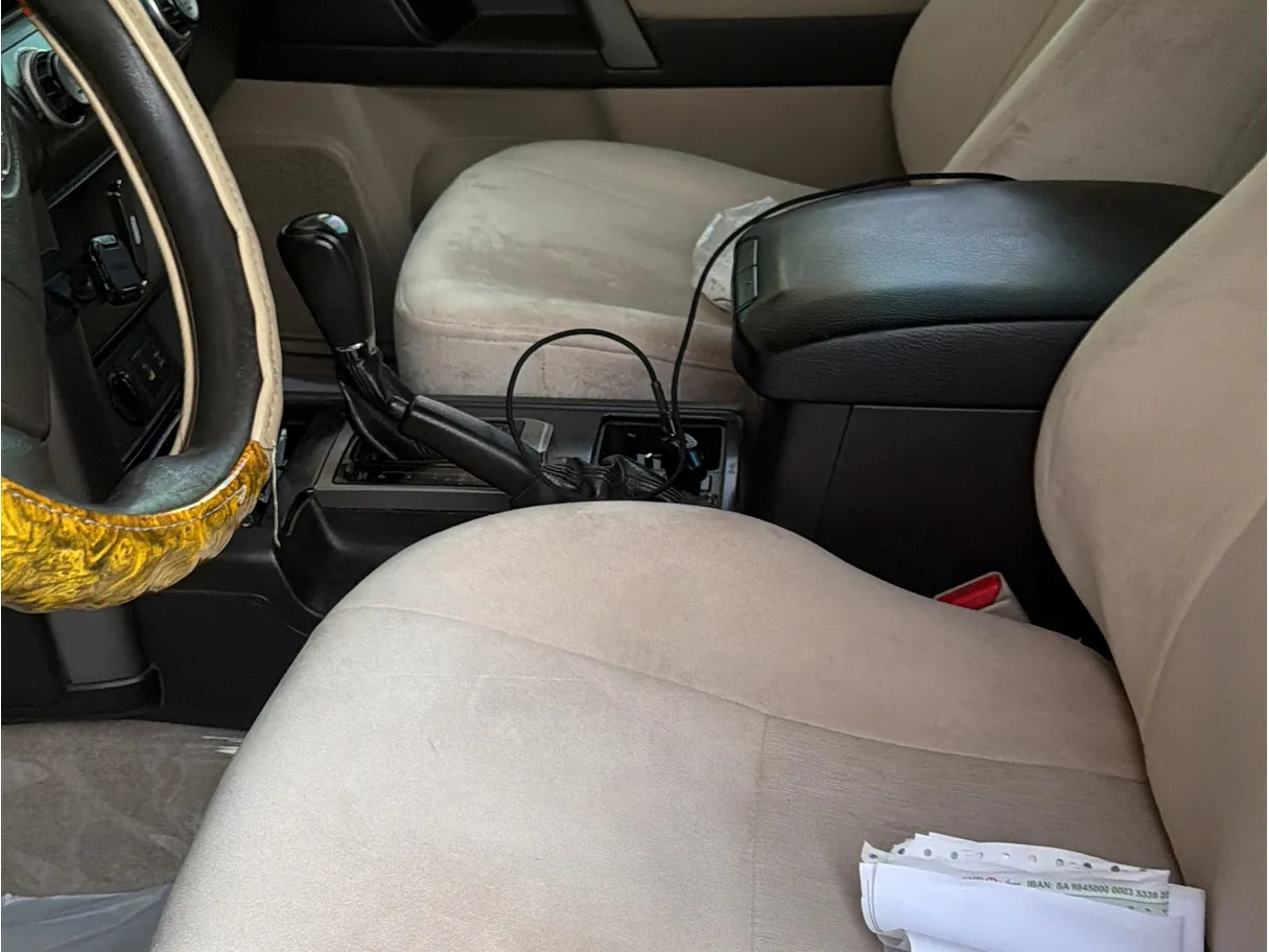 Car image 5