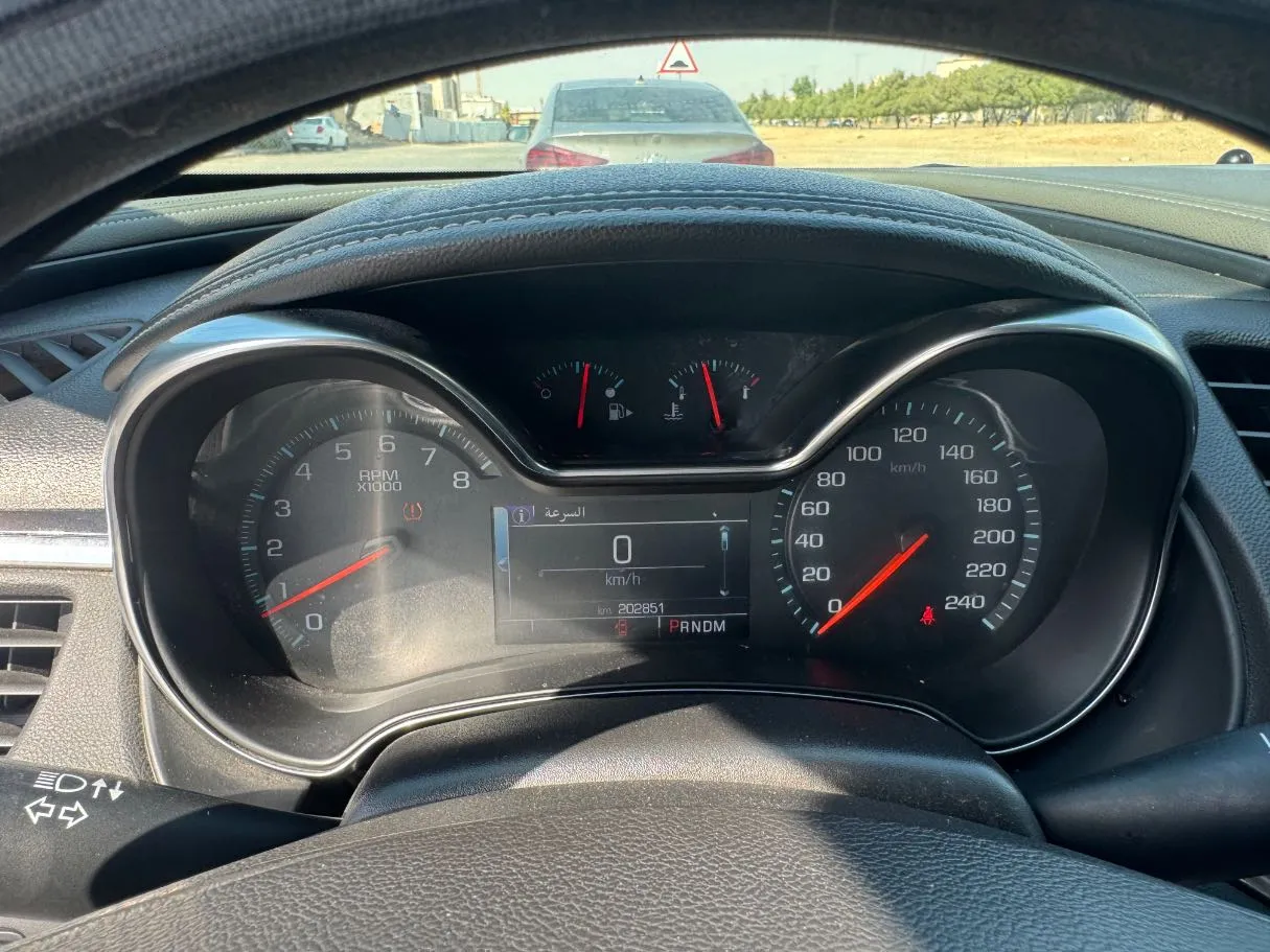 Car image 17