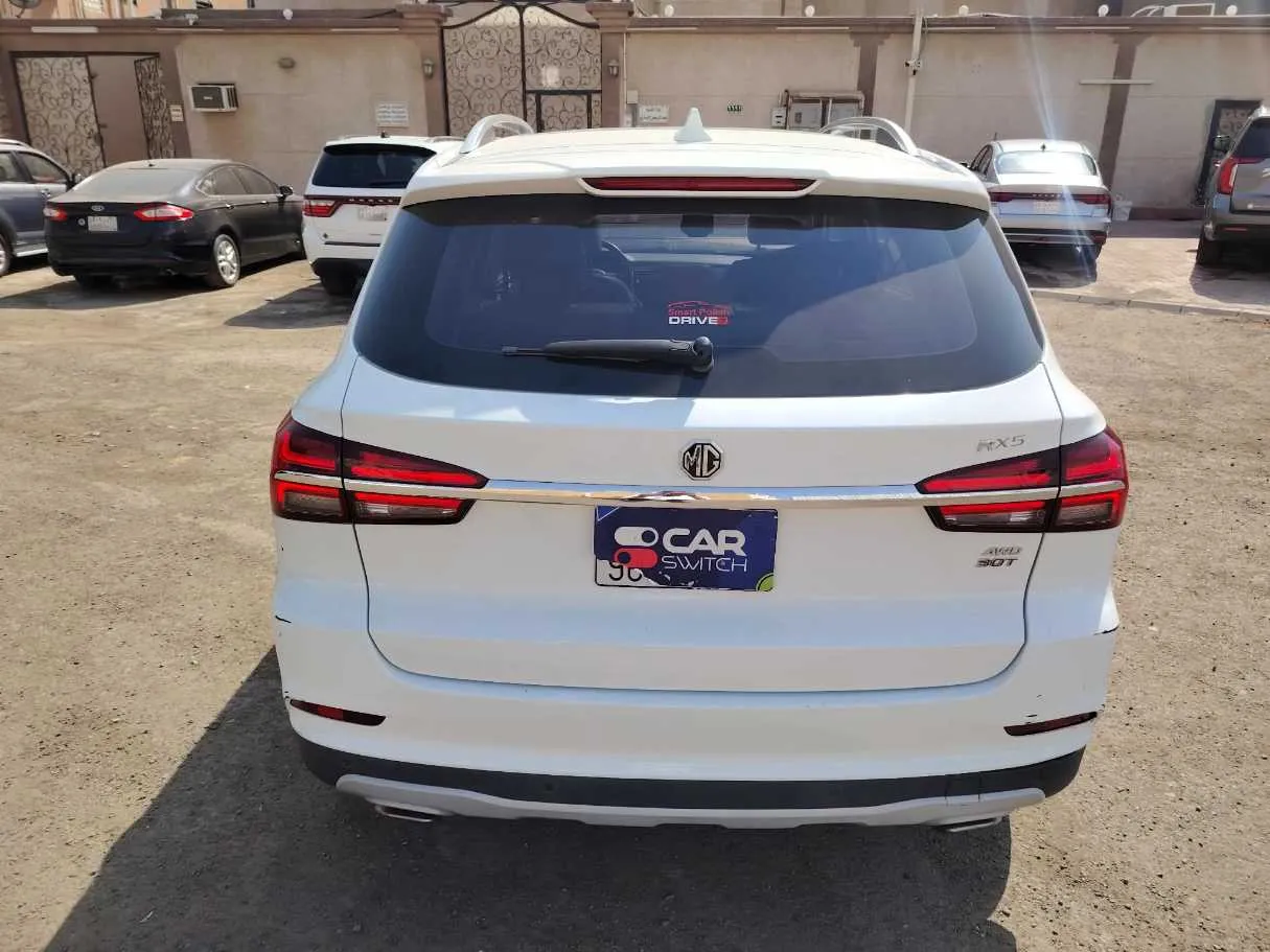 Car image 6